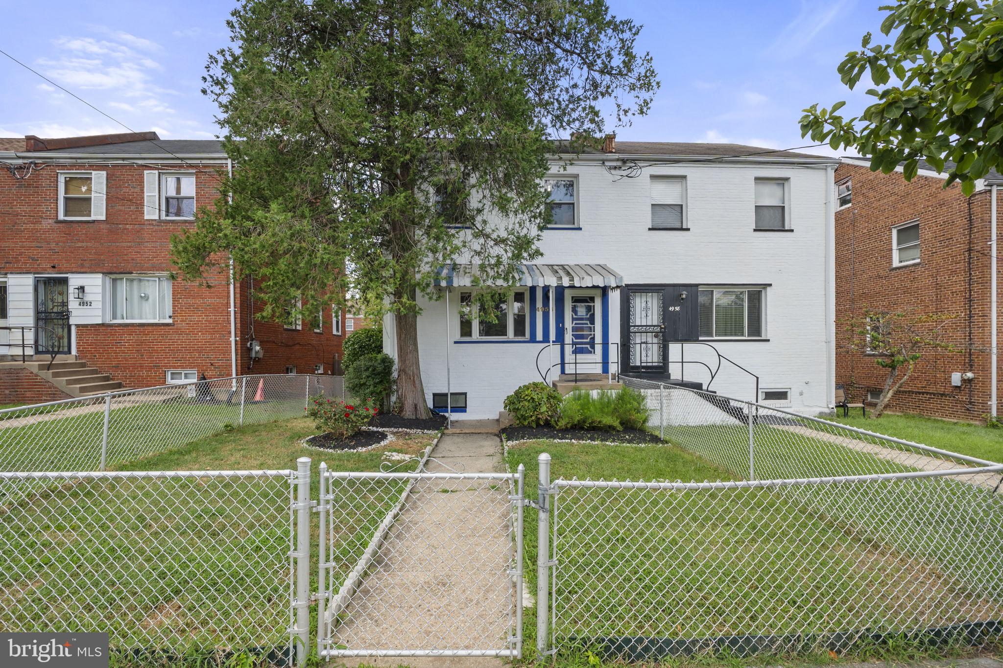 4956 SARGENT ROAD NE