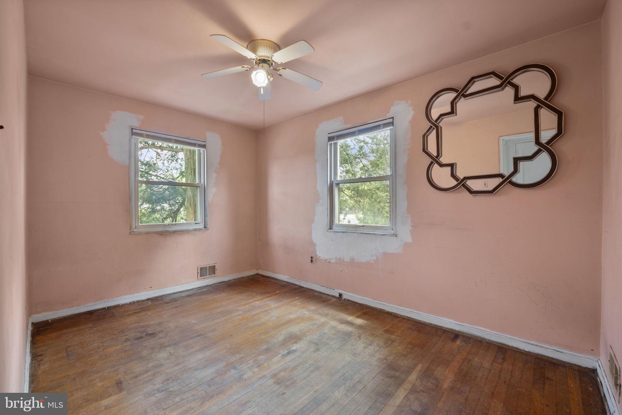 4956 SARGENT ROAD NE