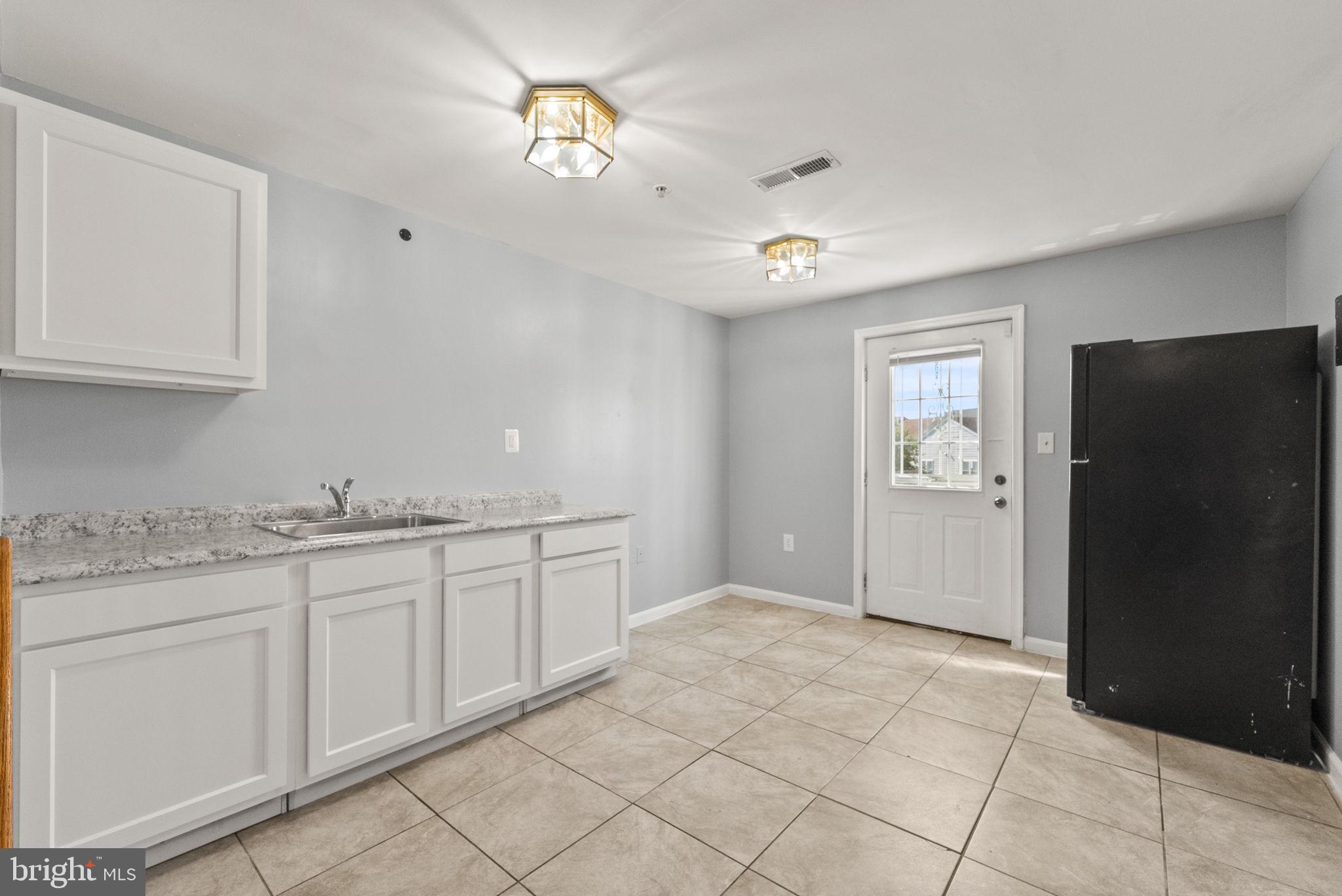 1830 WEBSTER PLACE SE