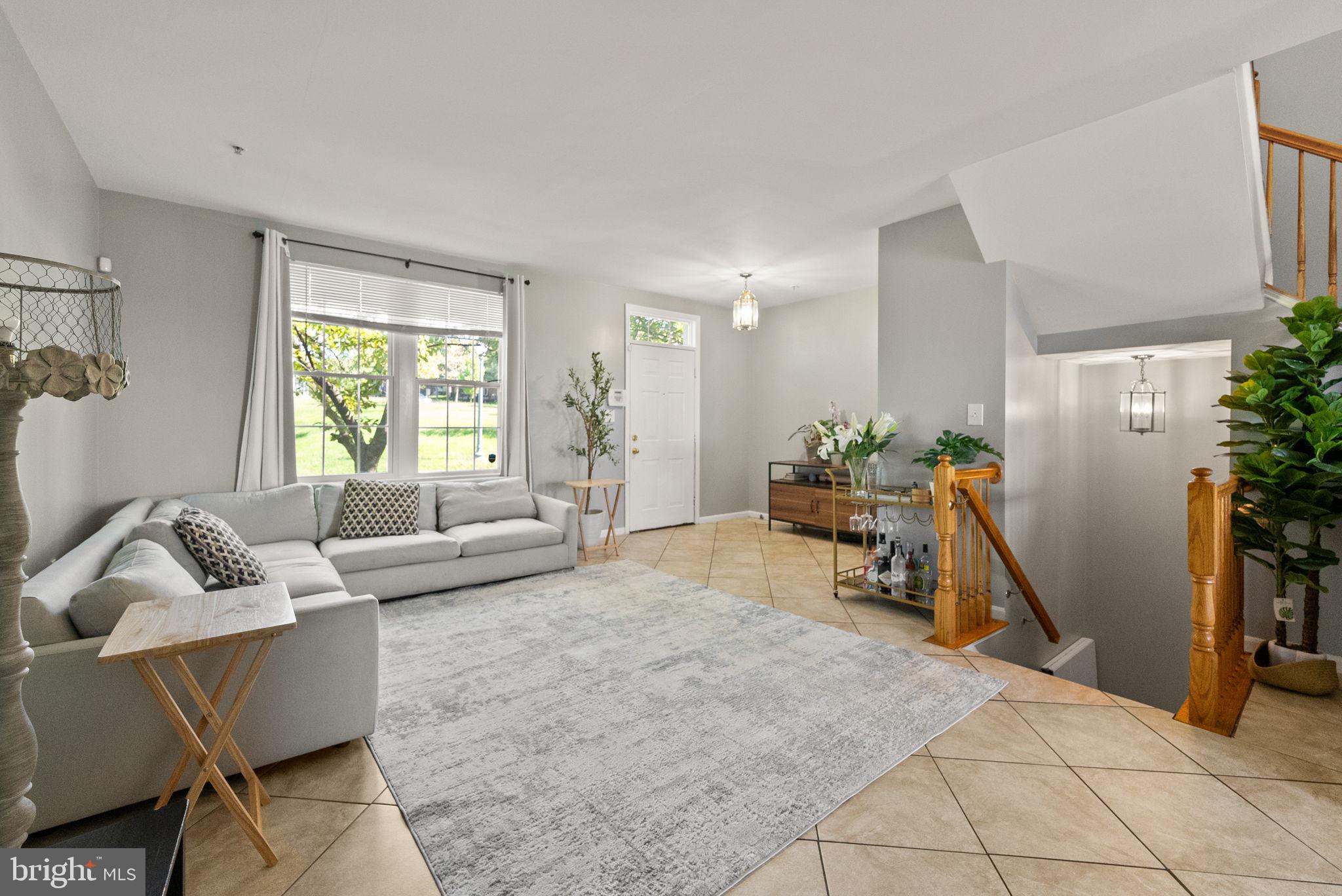 1830 WEBSTER PLACE SE