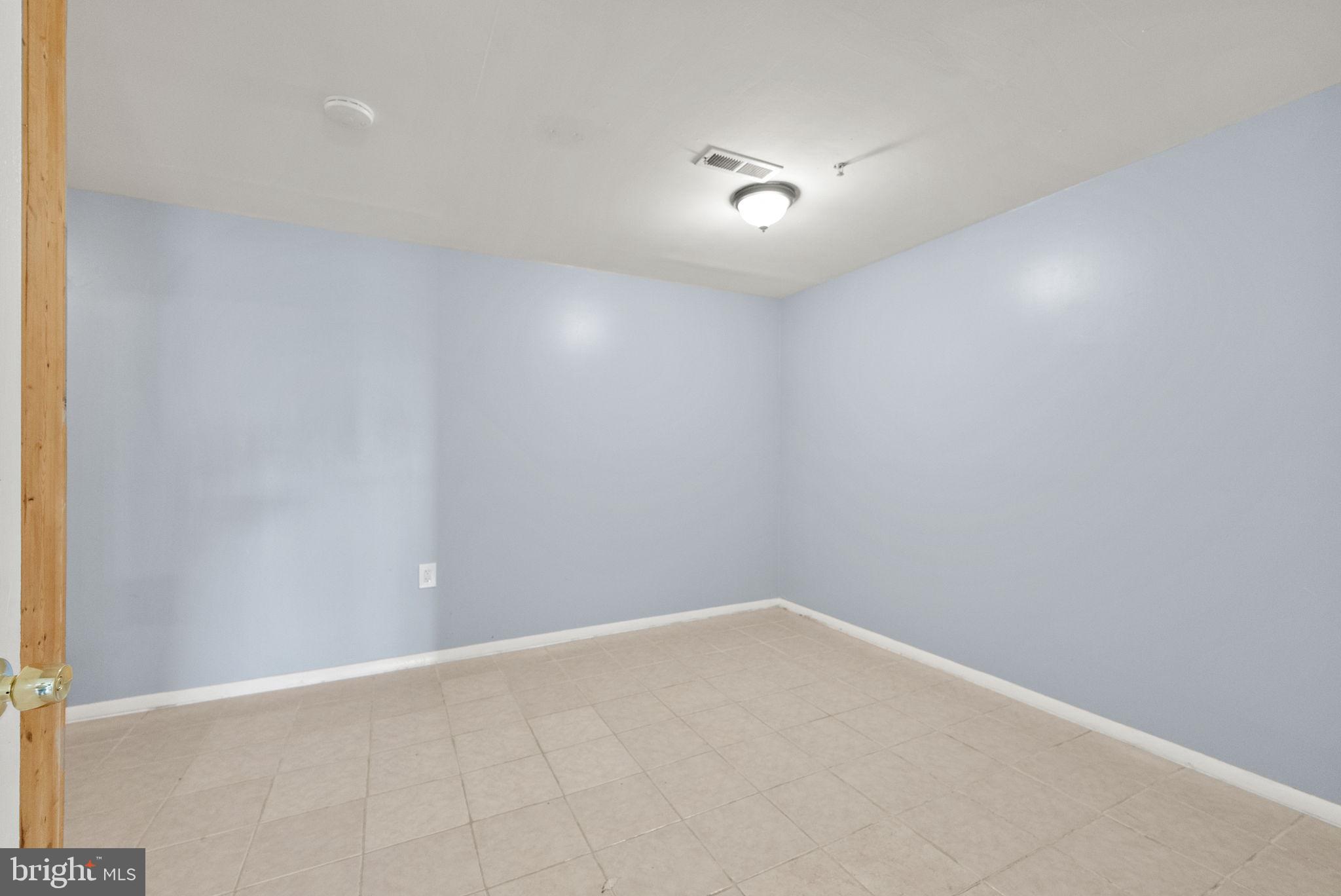 1830 WEBSTER PLACE SE