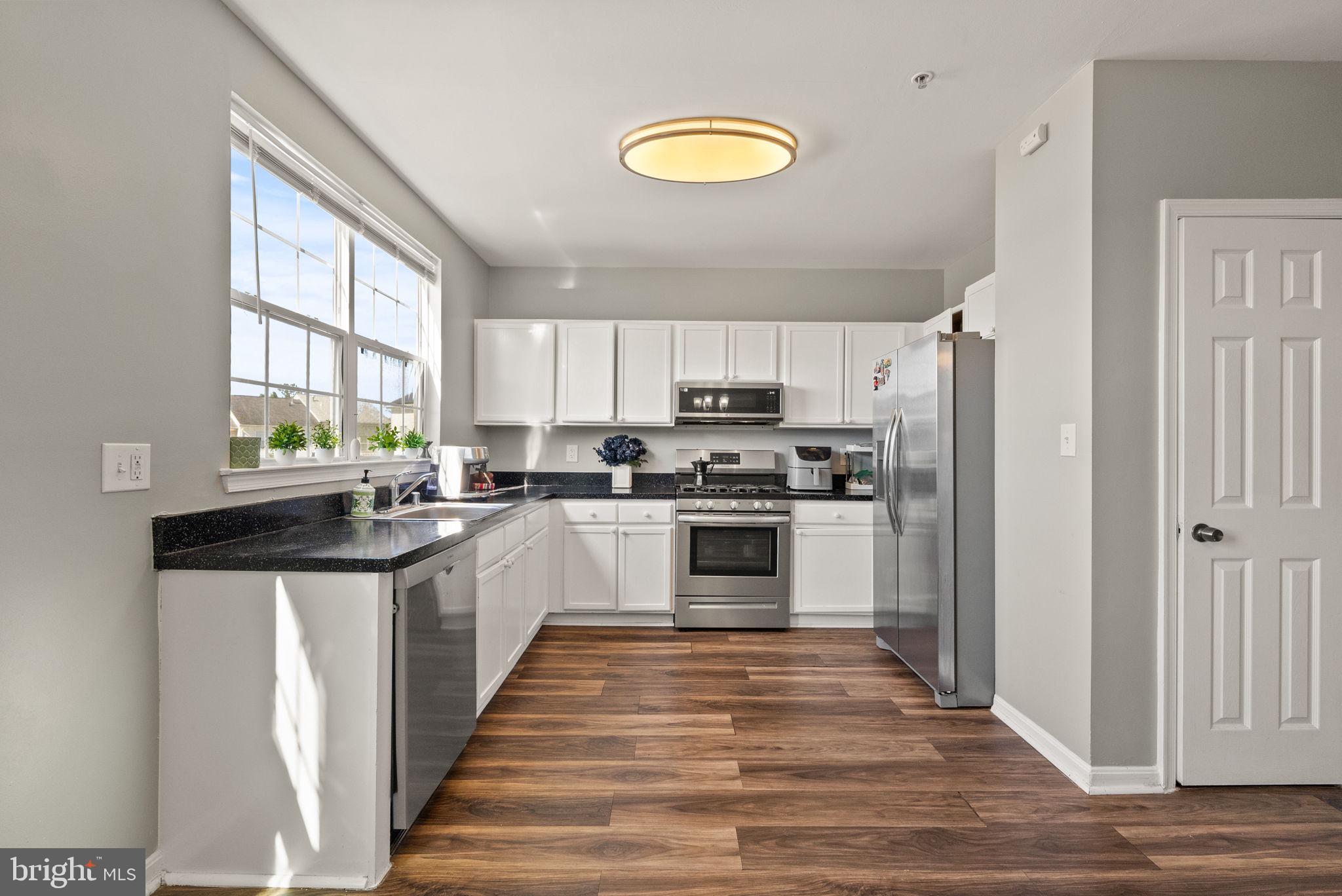 1830 WEBSTER PLACE SE