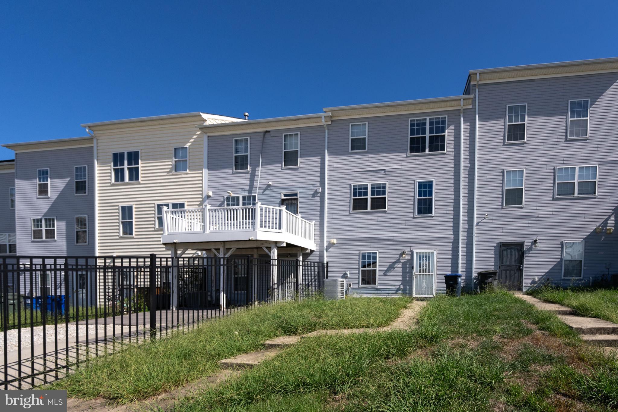 1830 WEBSTER PLACE SE