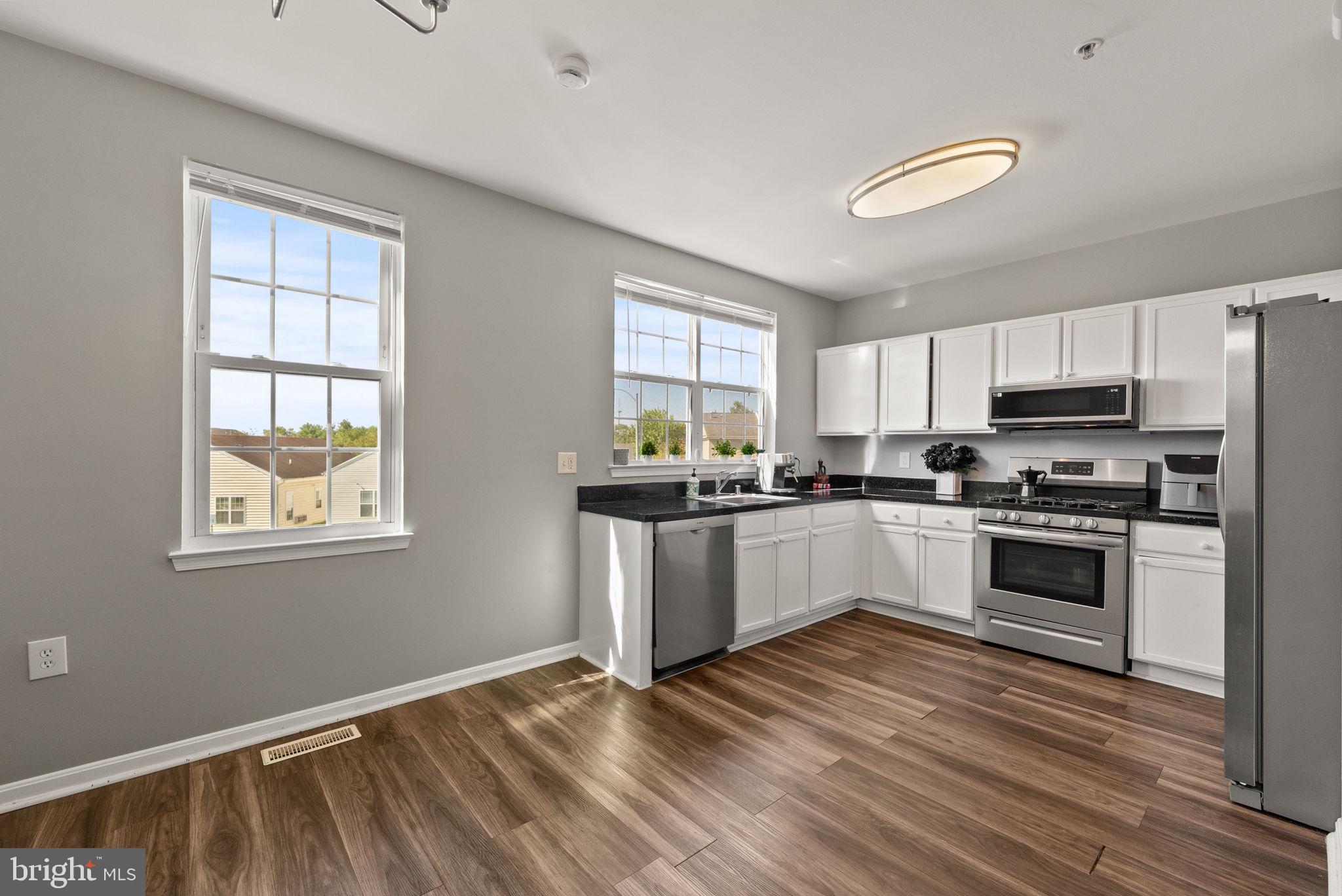 1830 WEBSTER PLACE SE