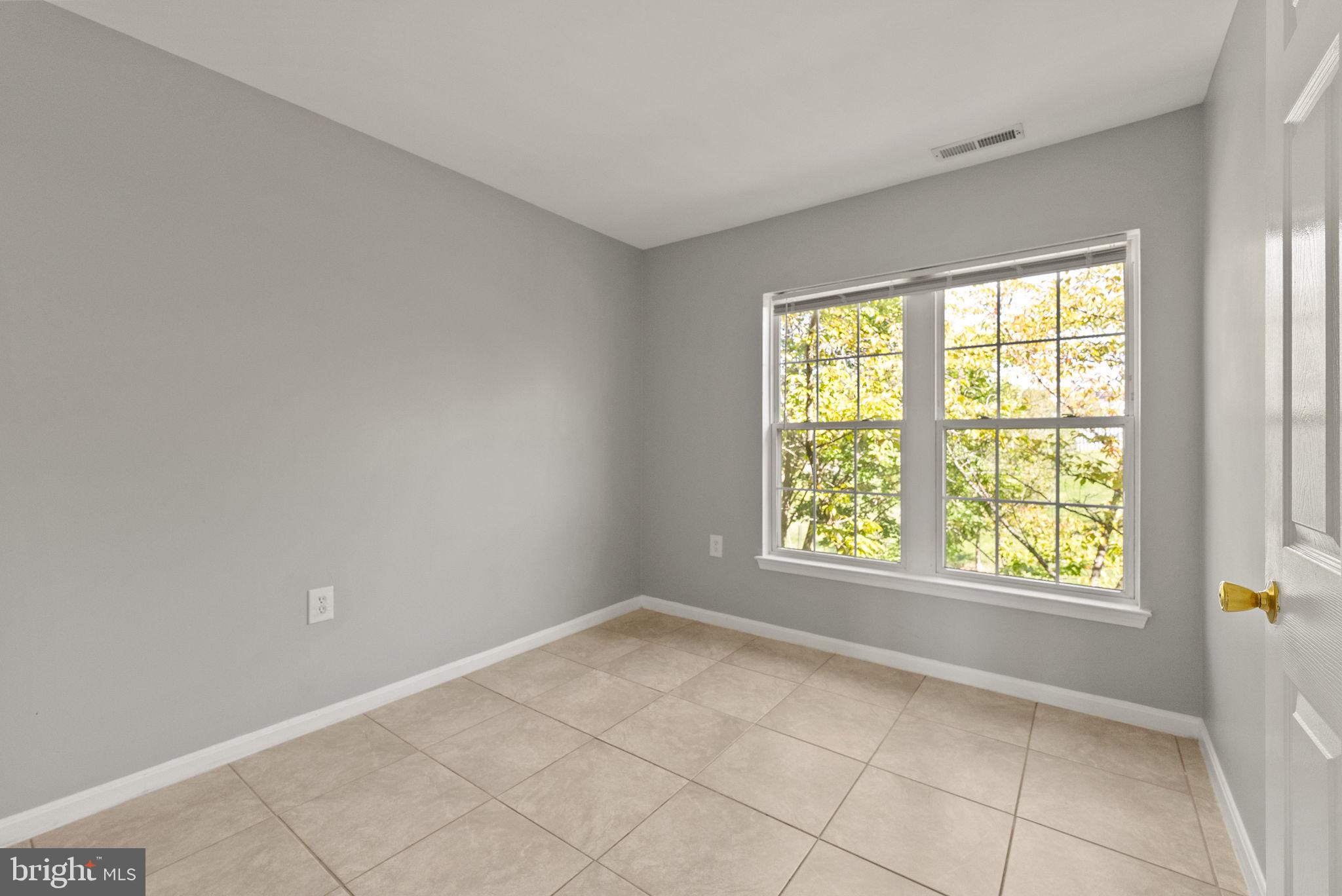 1830 WEBSTER PLACE SE