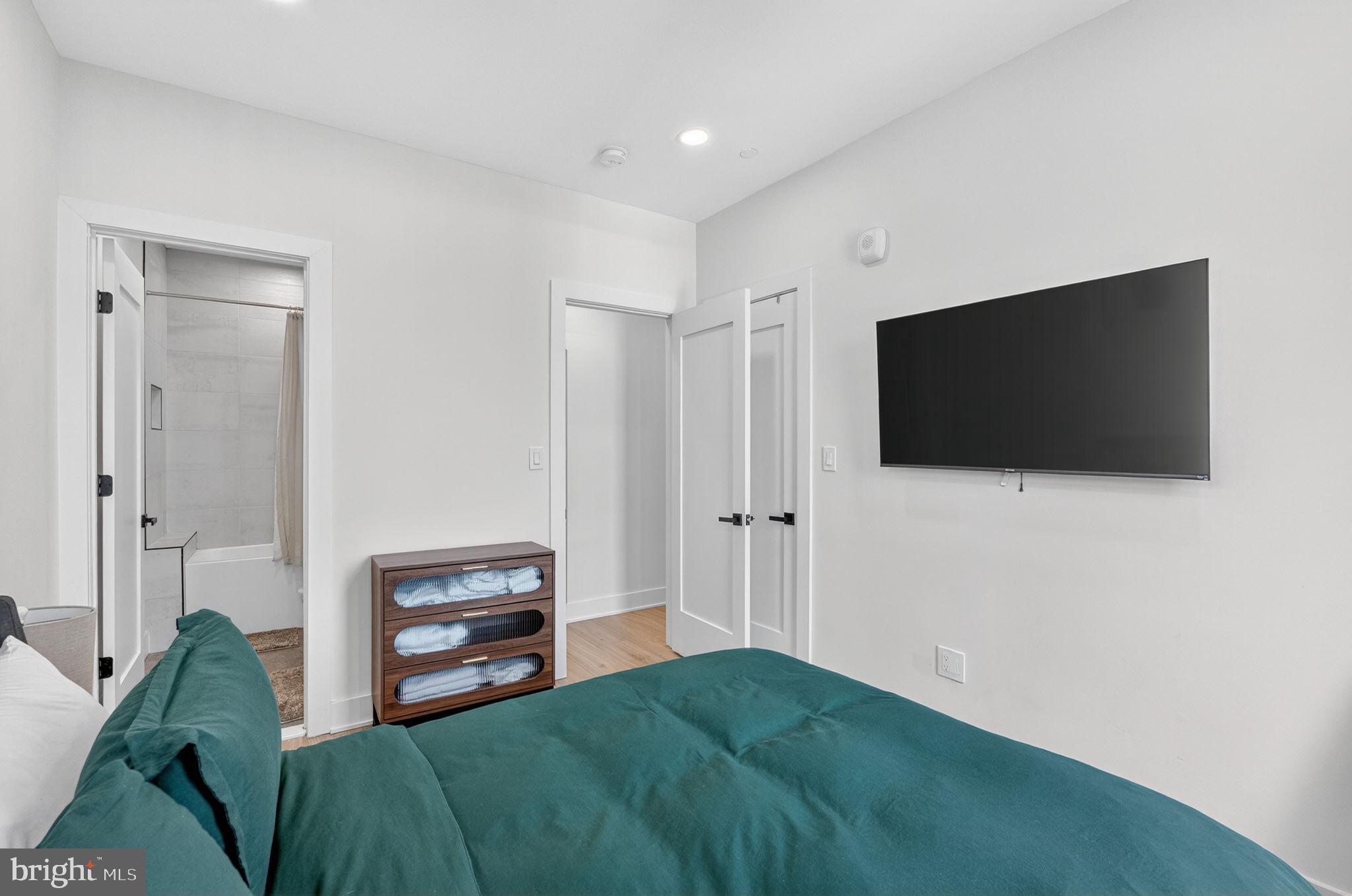 1307 LONGFELLOW STREET NW 8