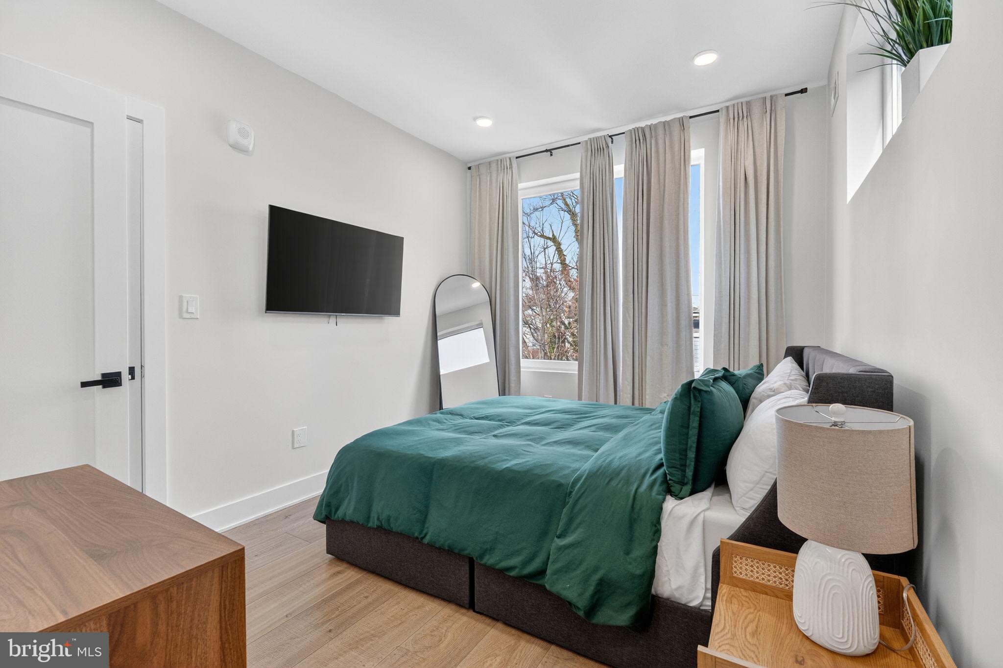 1307 LONGFELLOW STREET NW 8