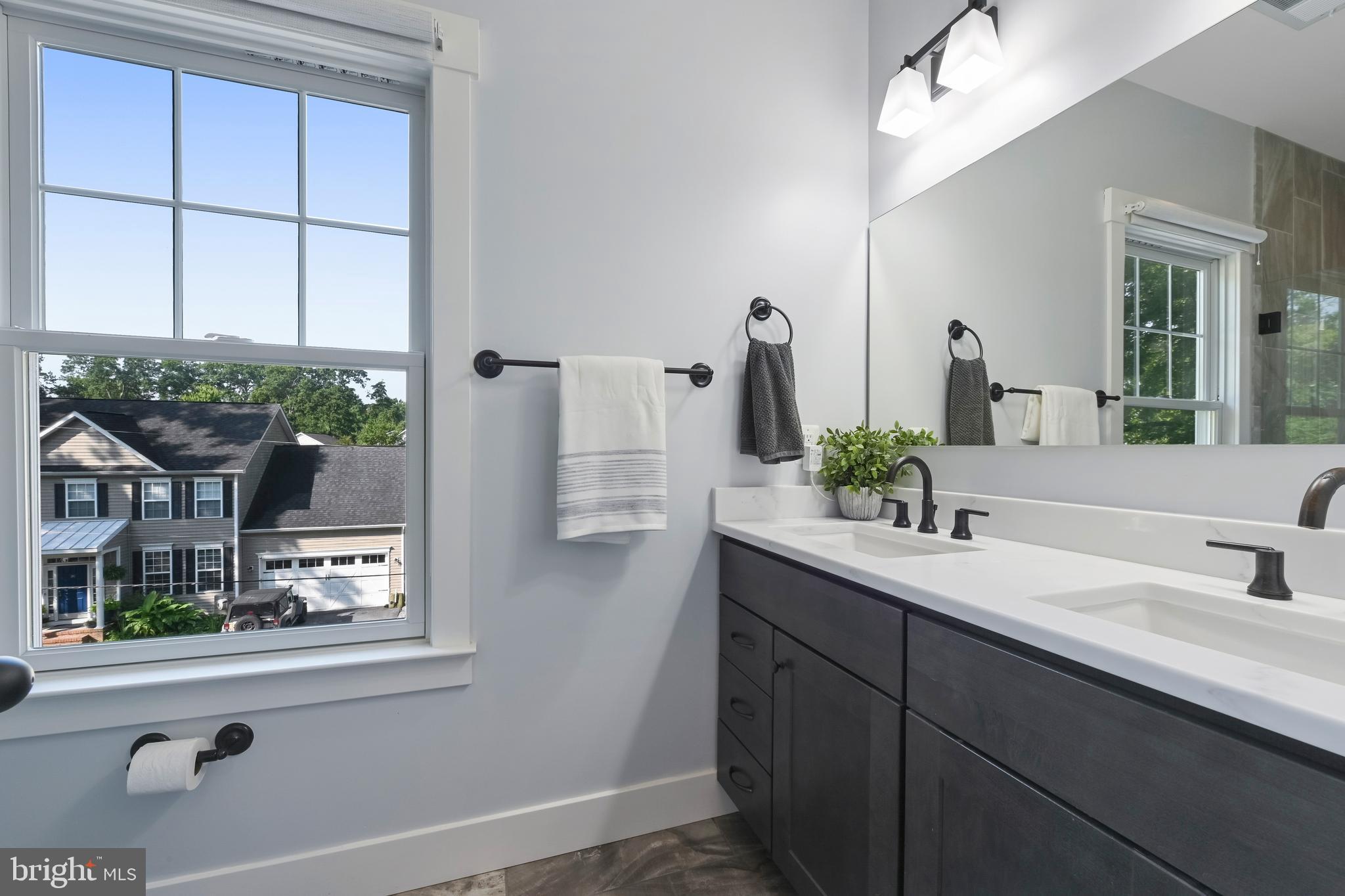 3641 Beach Drive Blvd