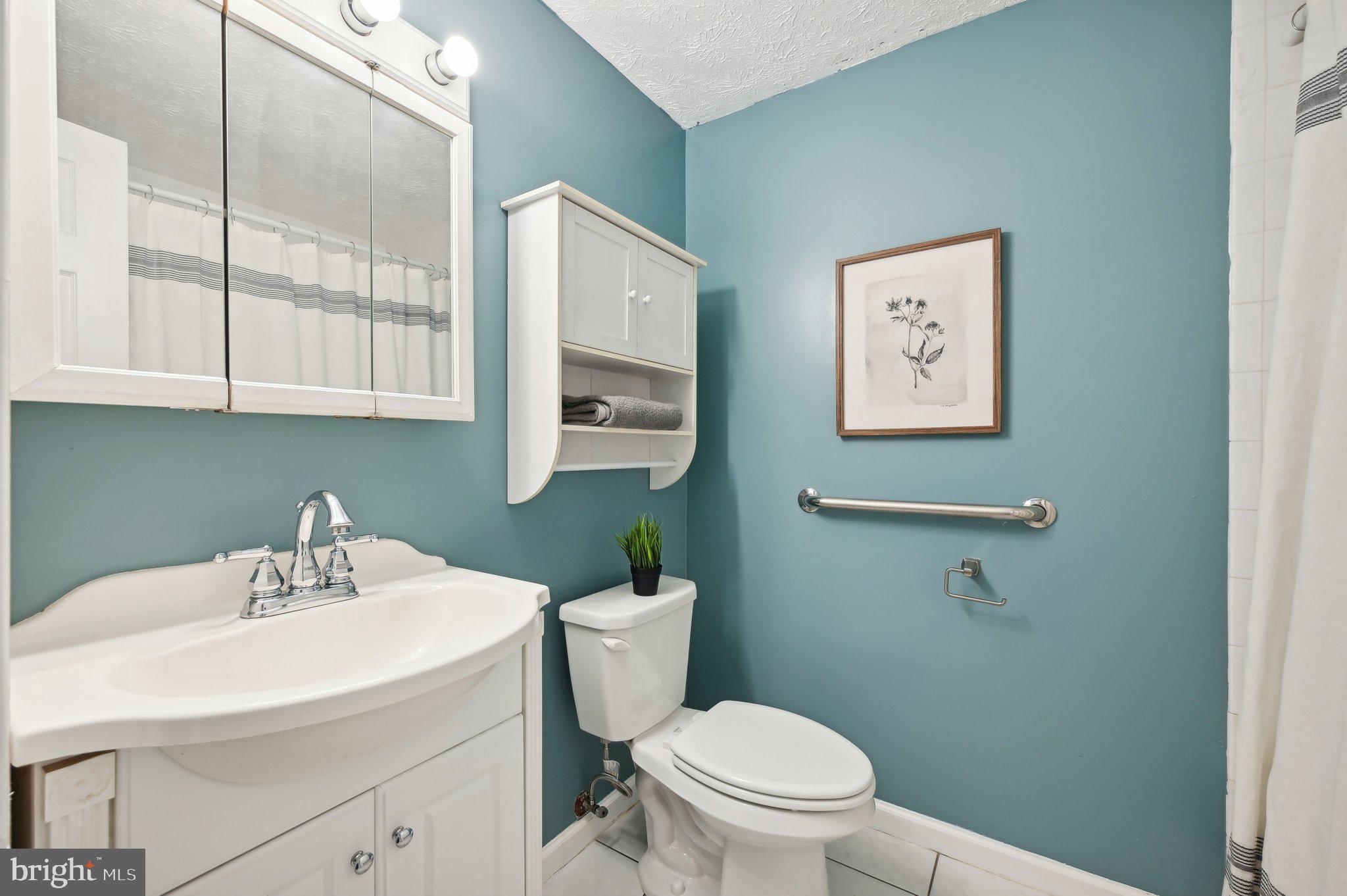1712 Angel Ct
