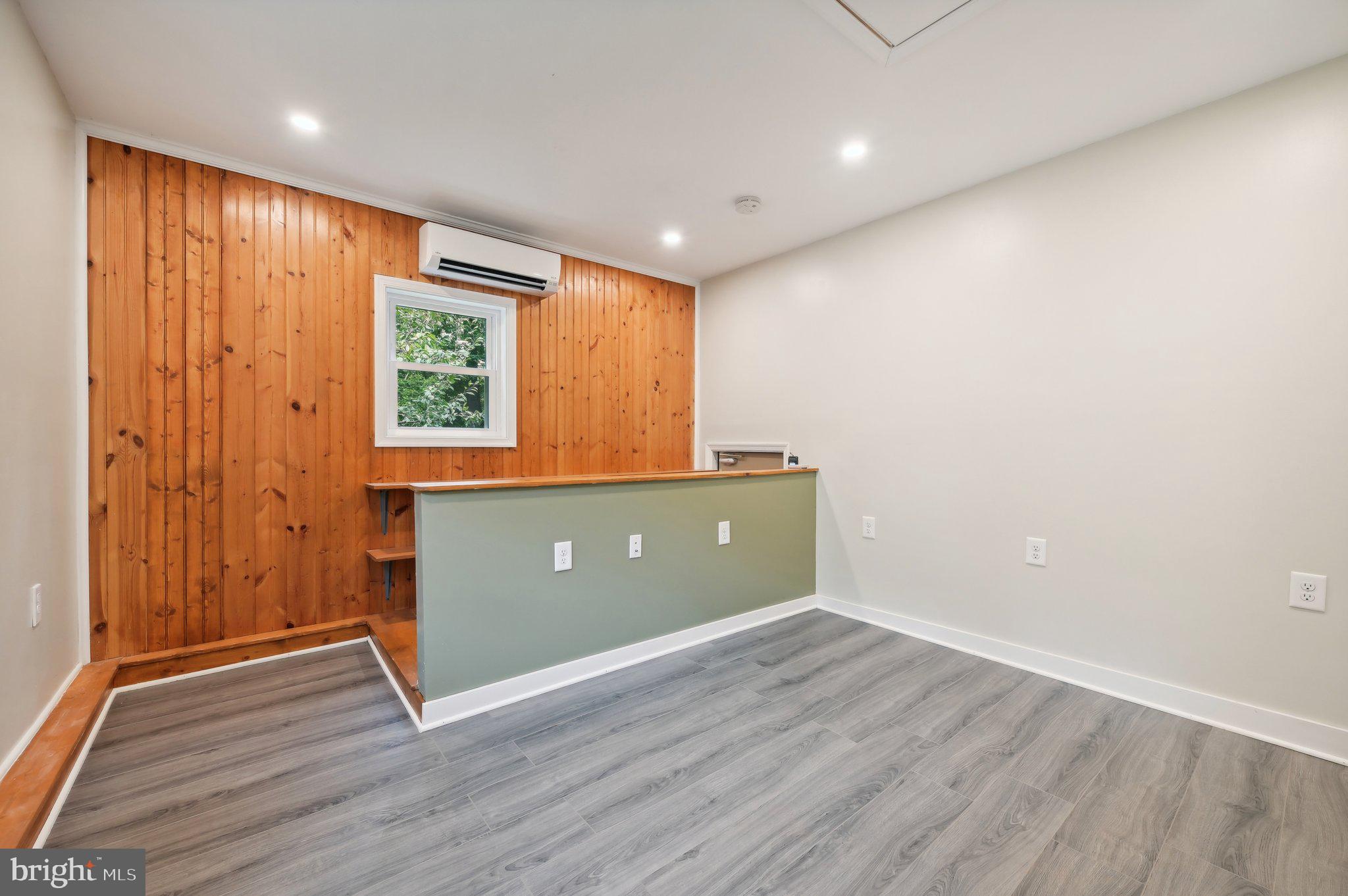 1712 Angel Ct