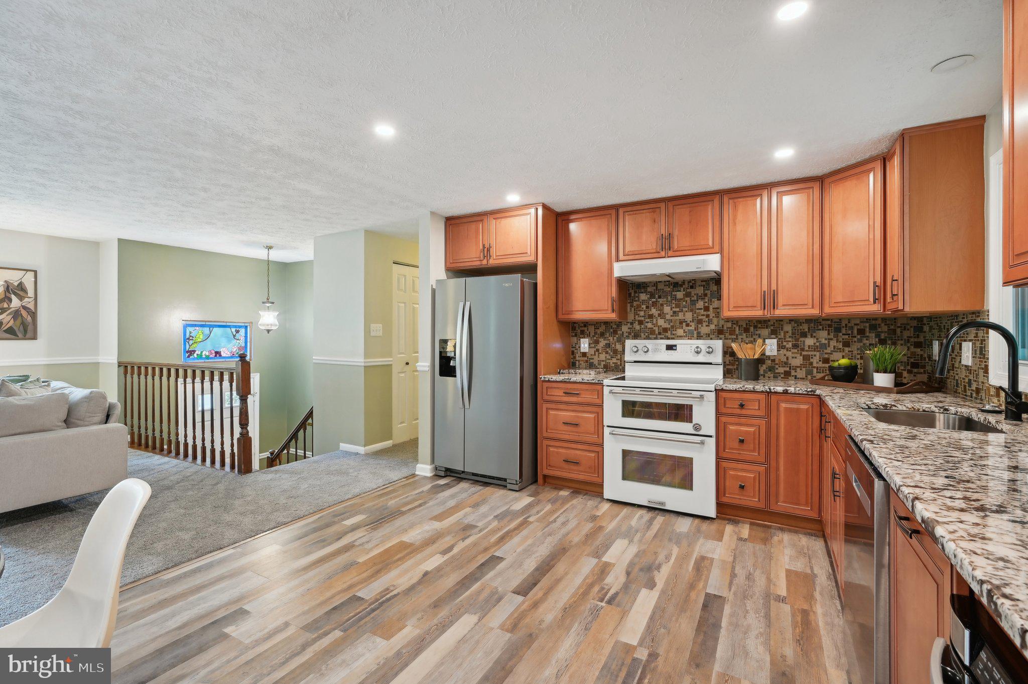 1712 Angel Ct
