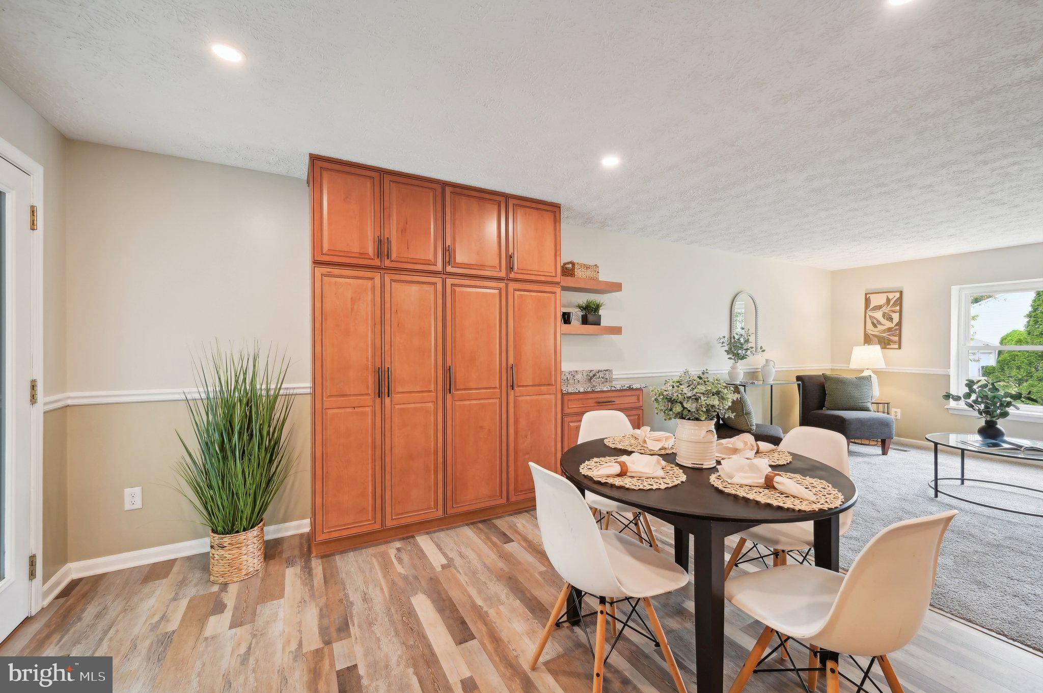 1712 Angel Ct