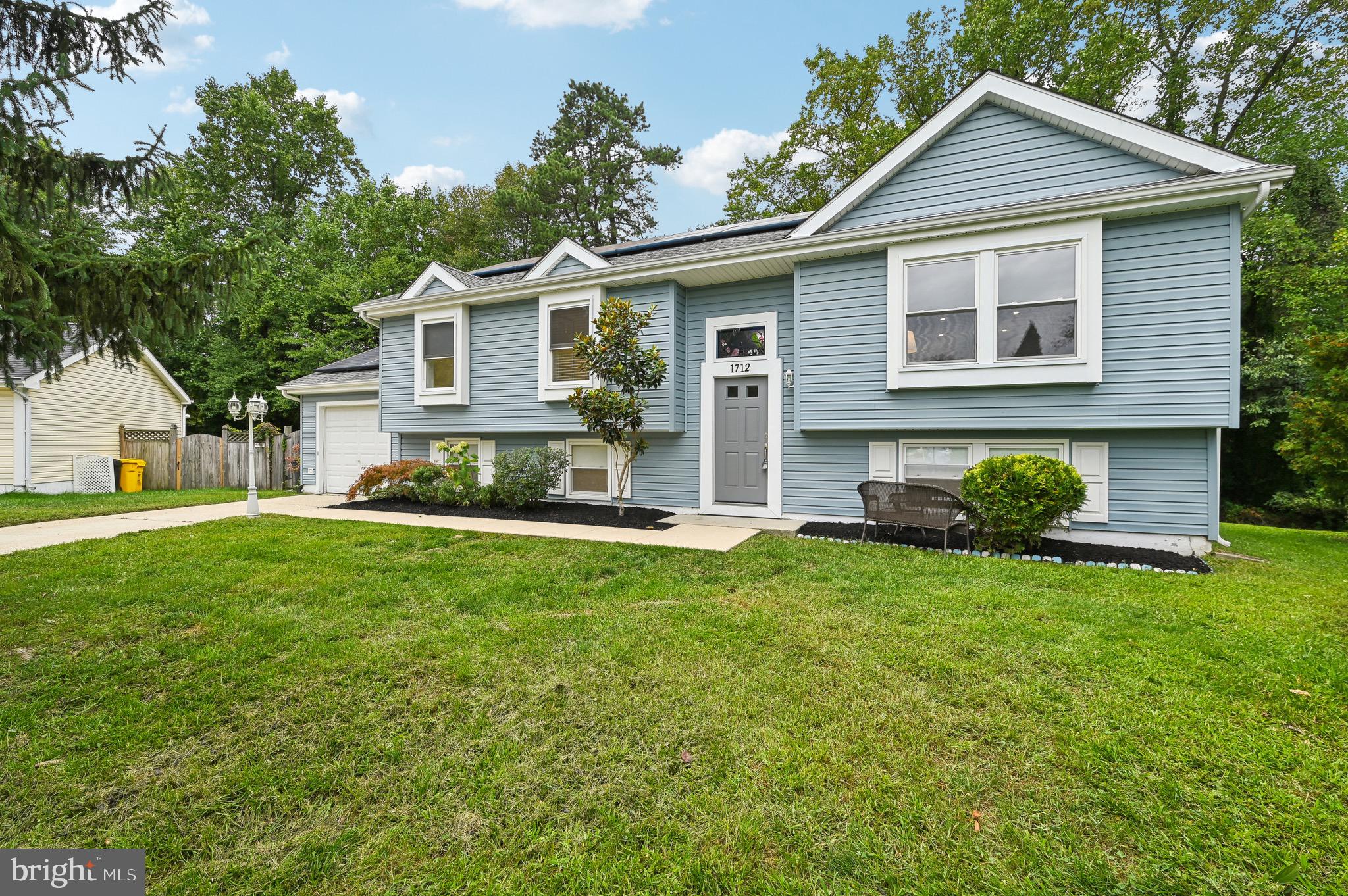 1712 Angel Ct