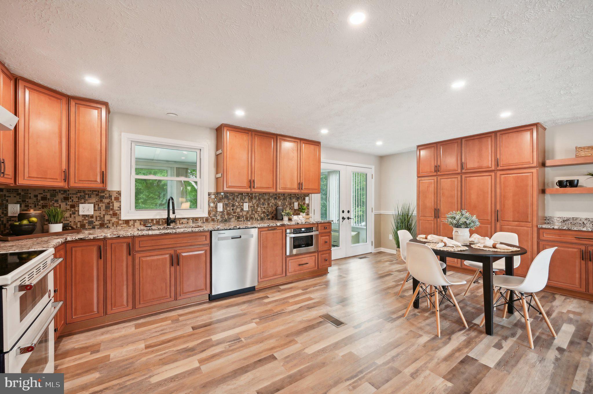 1712 Angel Ct