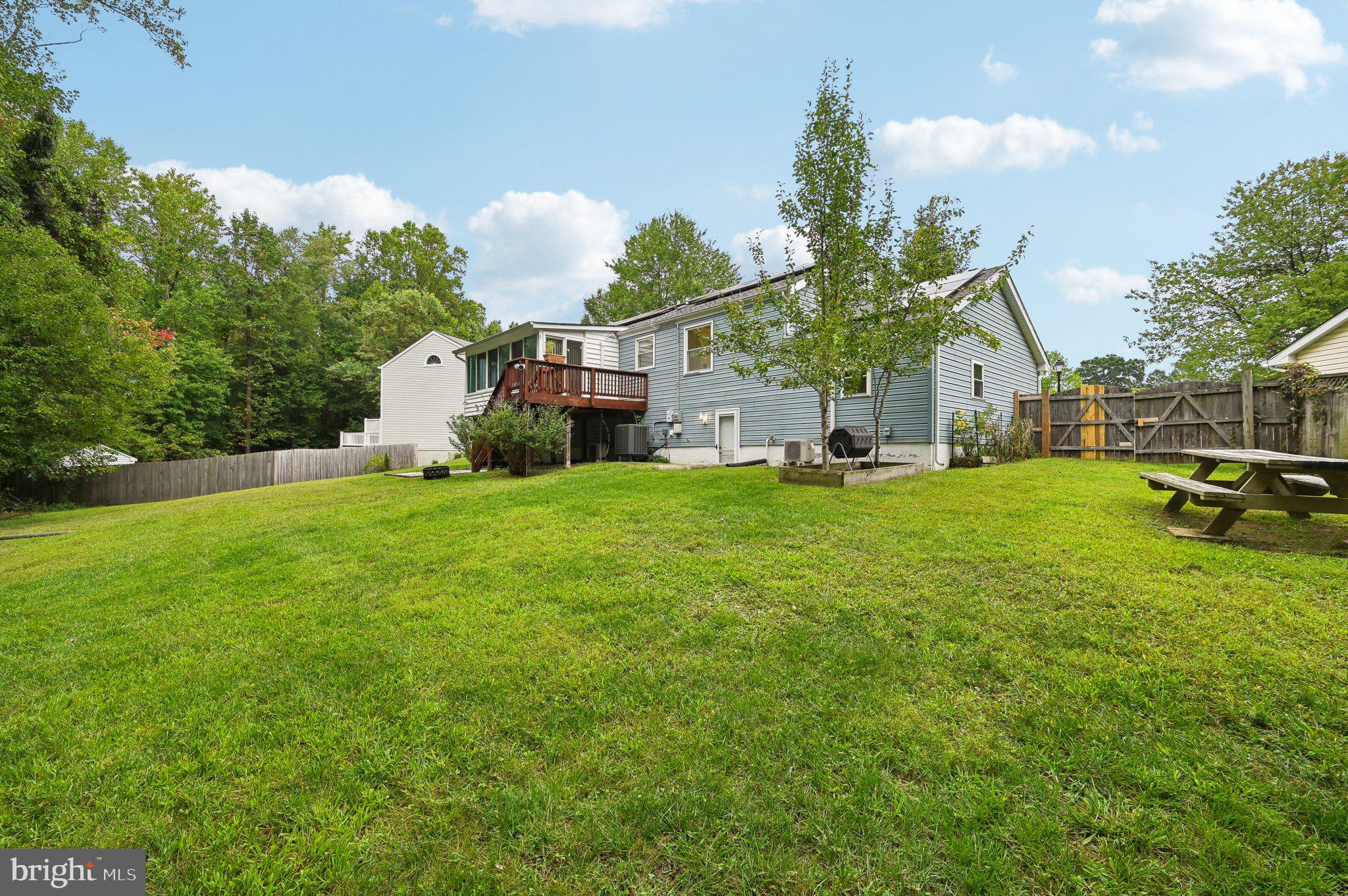 1712 Angel Ct