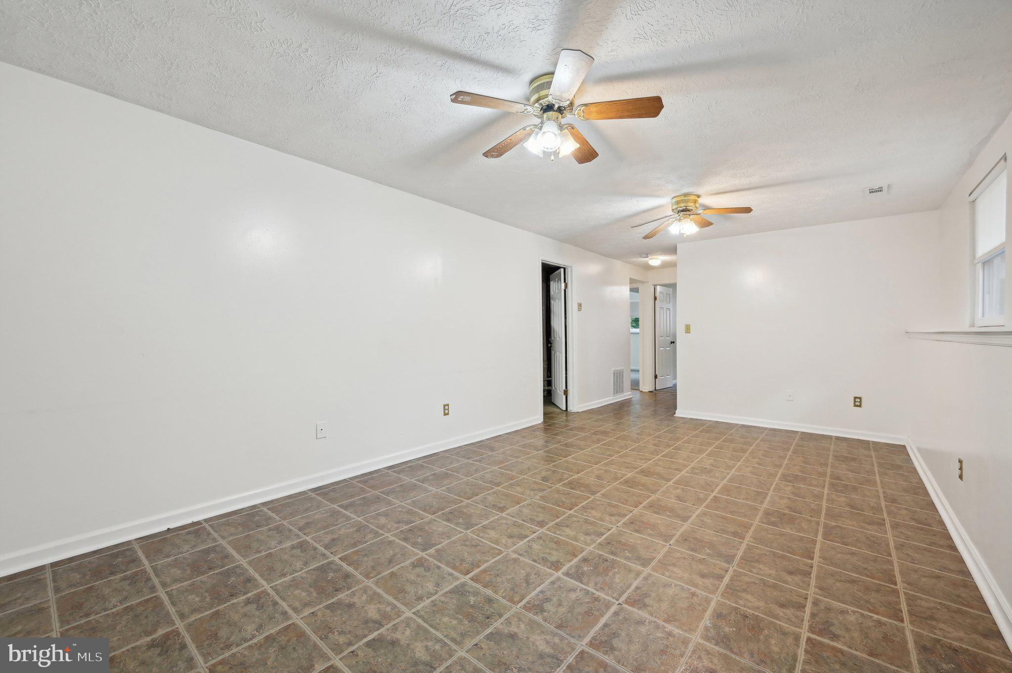 1712 Angel Ct