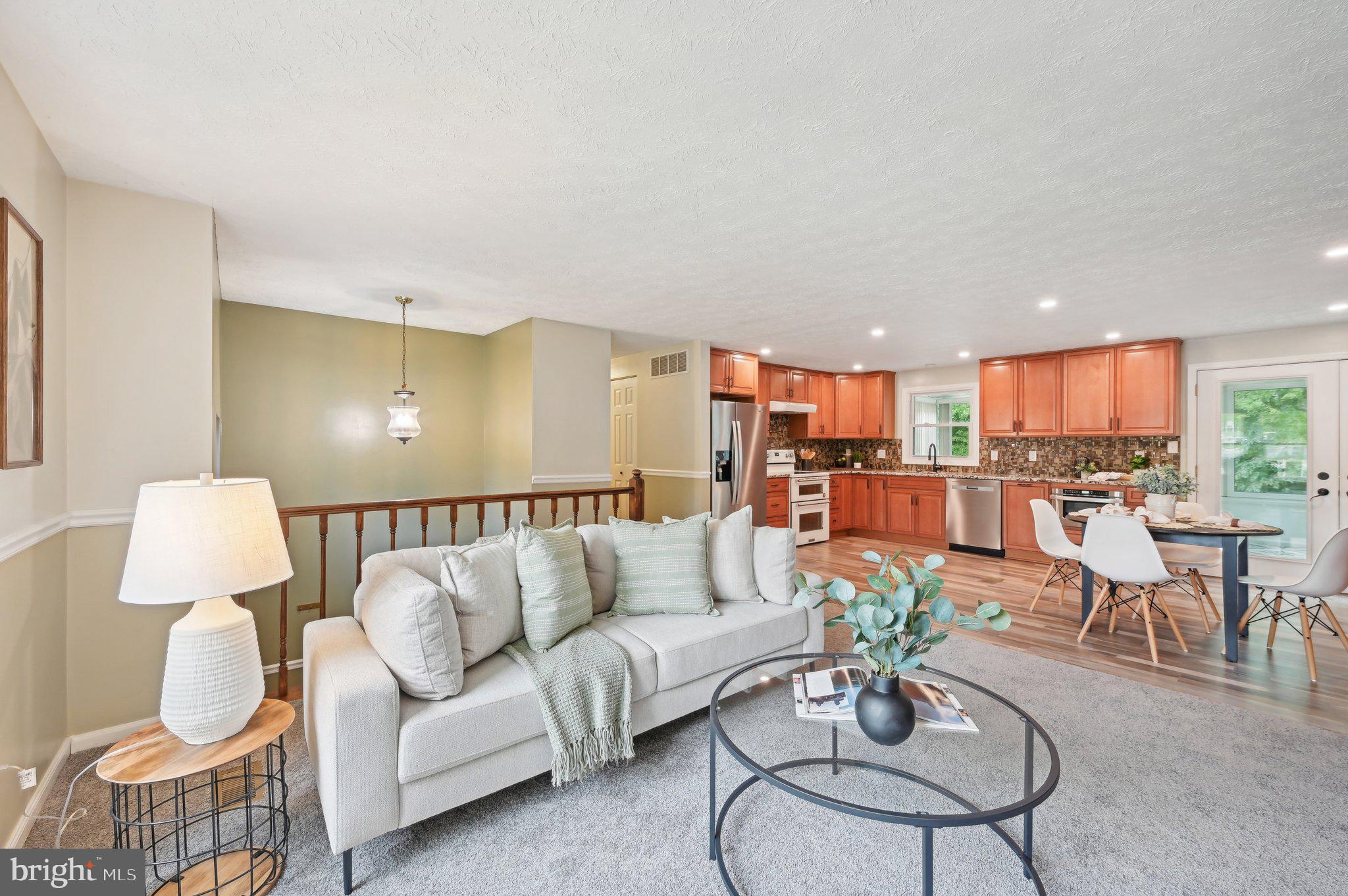 1712 Angel Ct