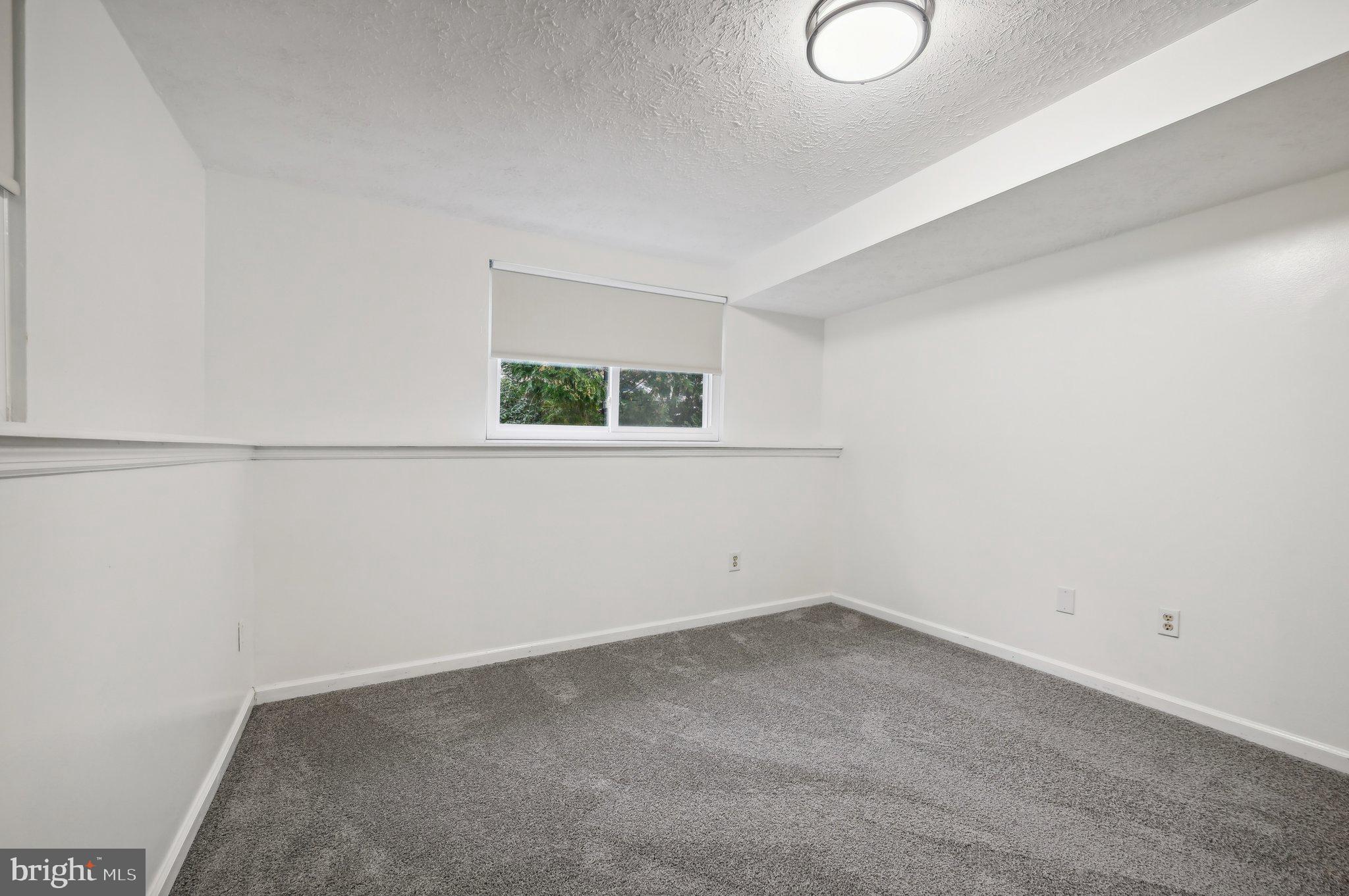 1712 Angel Ct