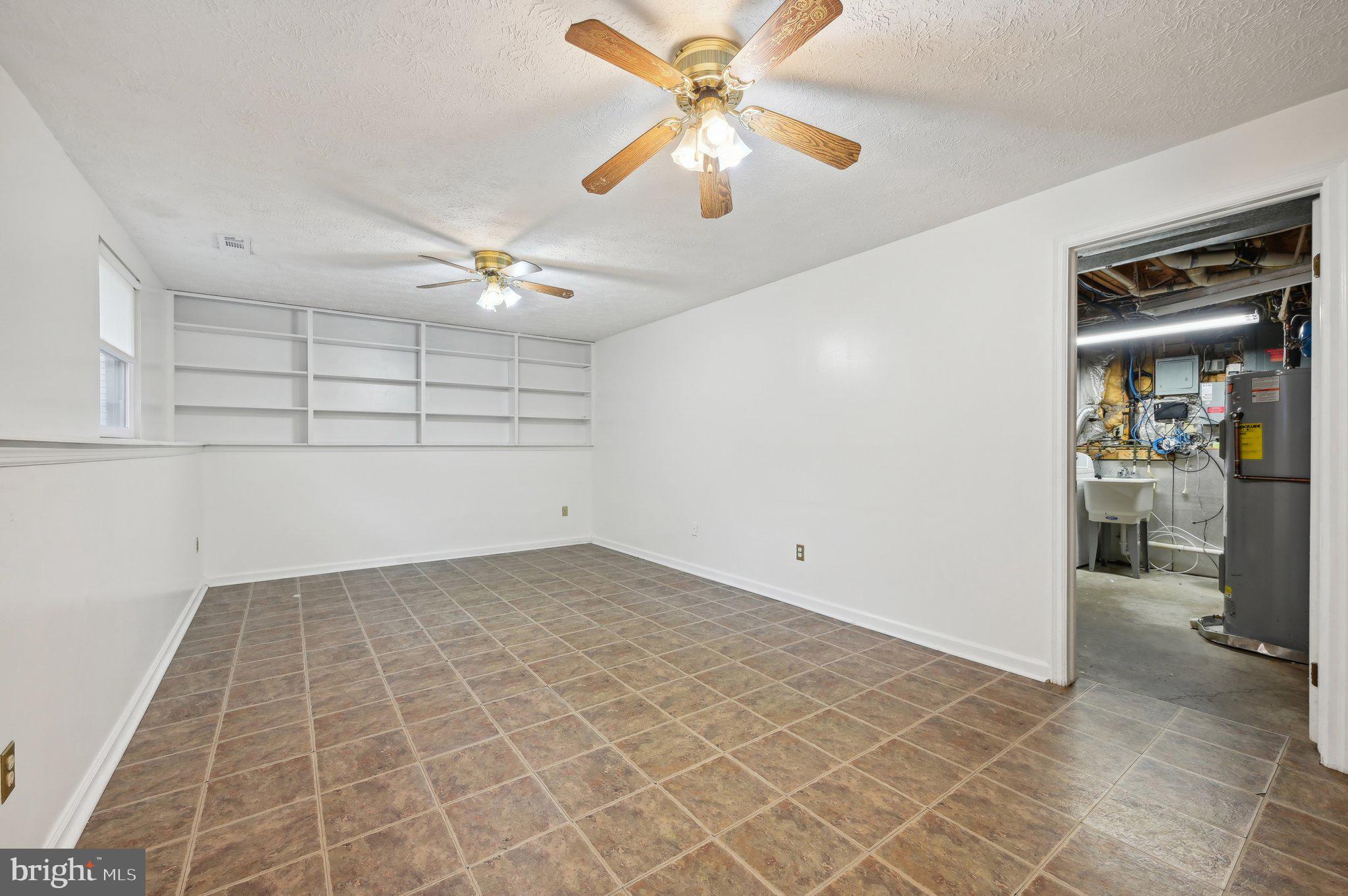 1712 Angel Ct