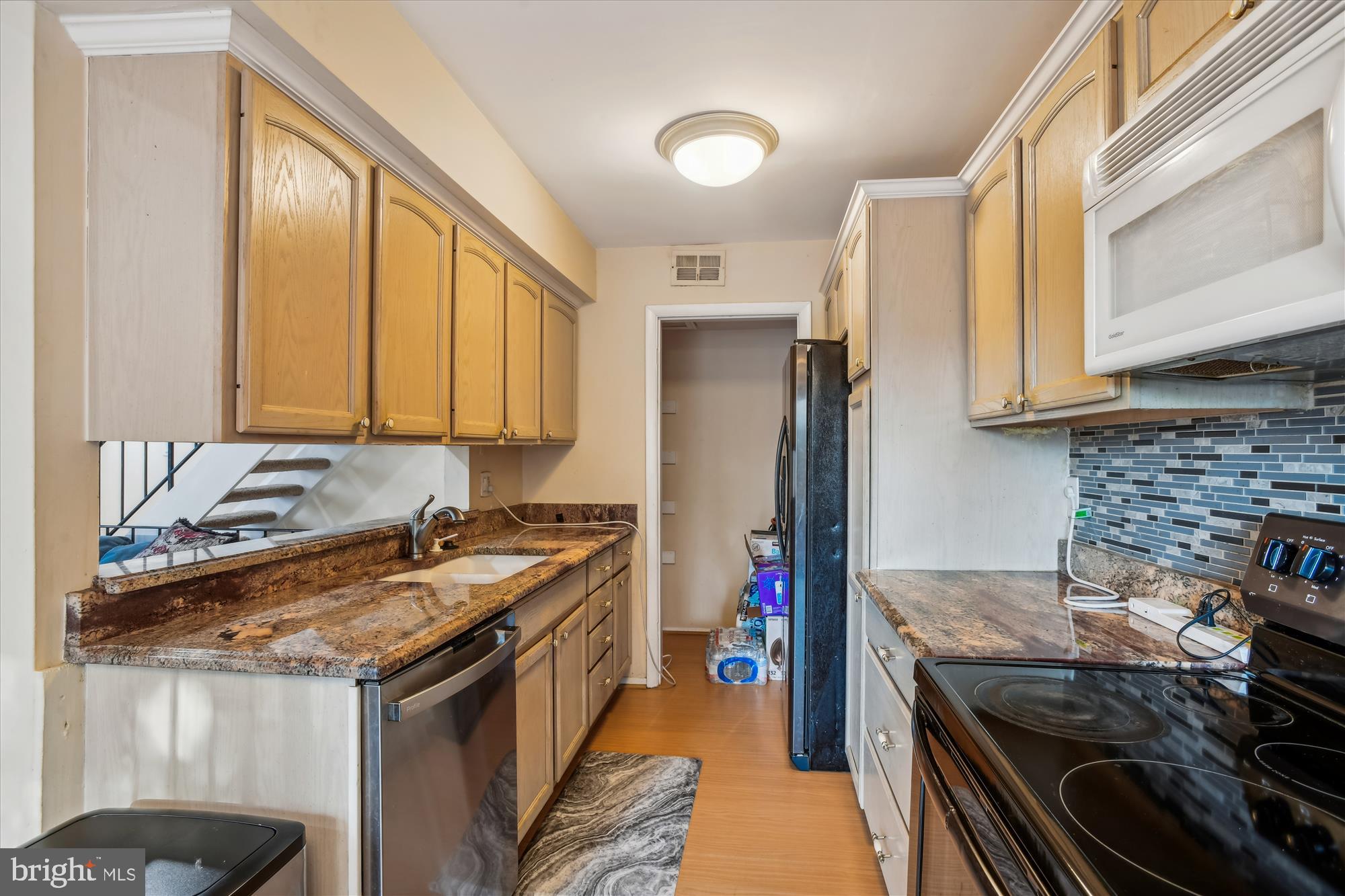 38 Deepspring Ct #Unit D