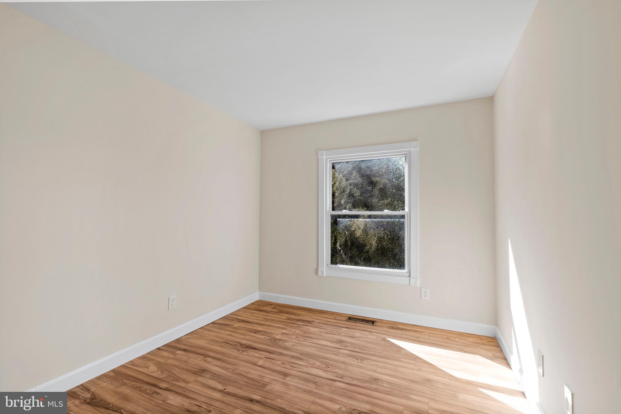 38 DEEPSPRING CT