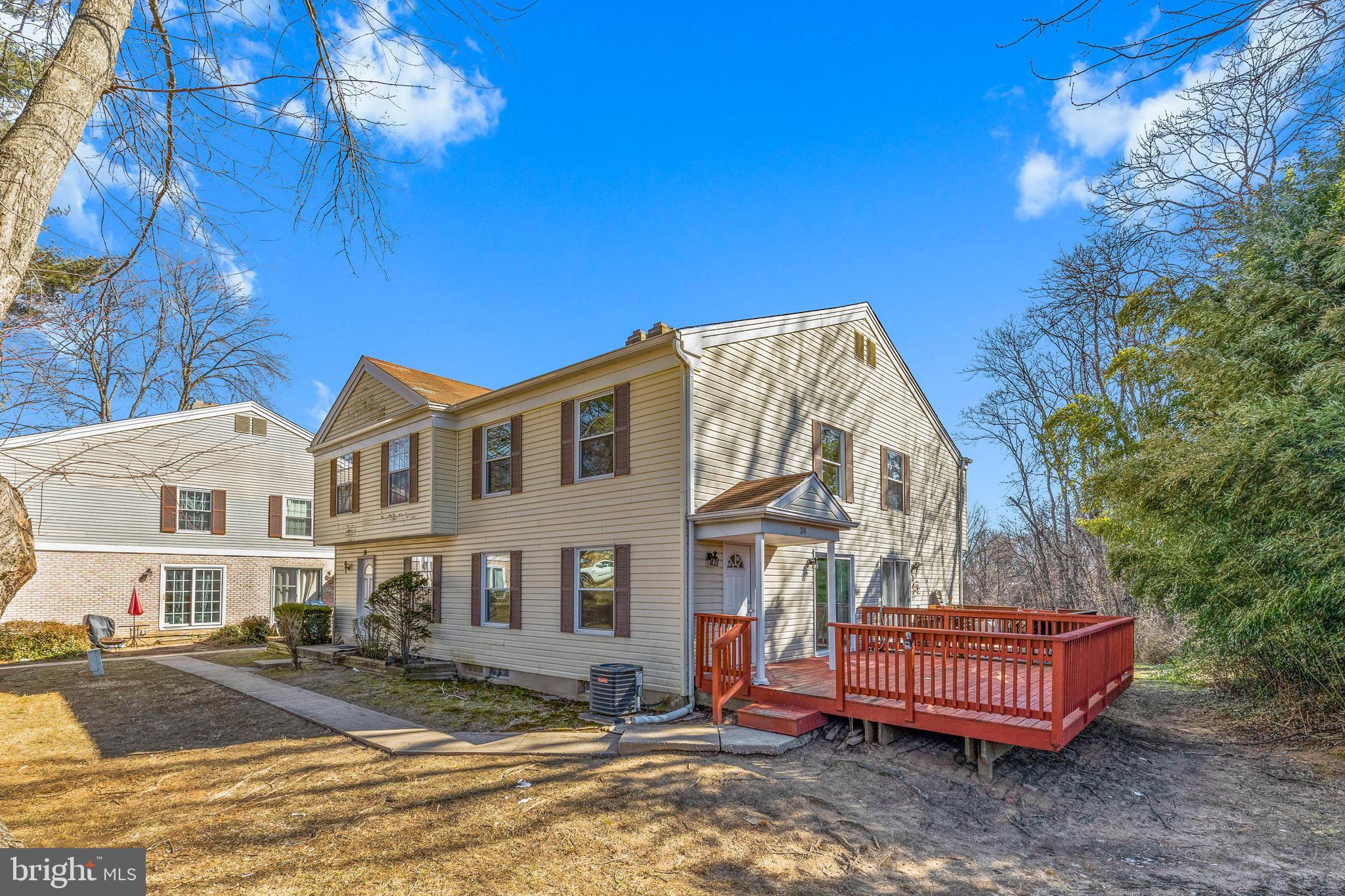 38 DEEPSPRING CT