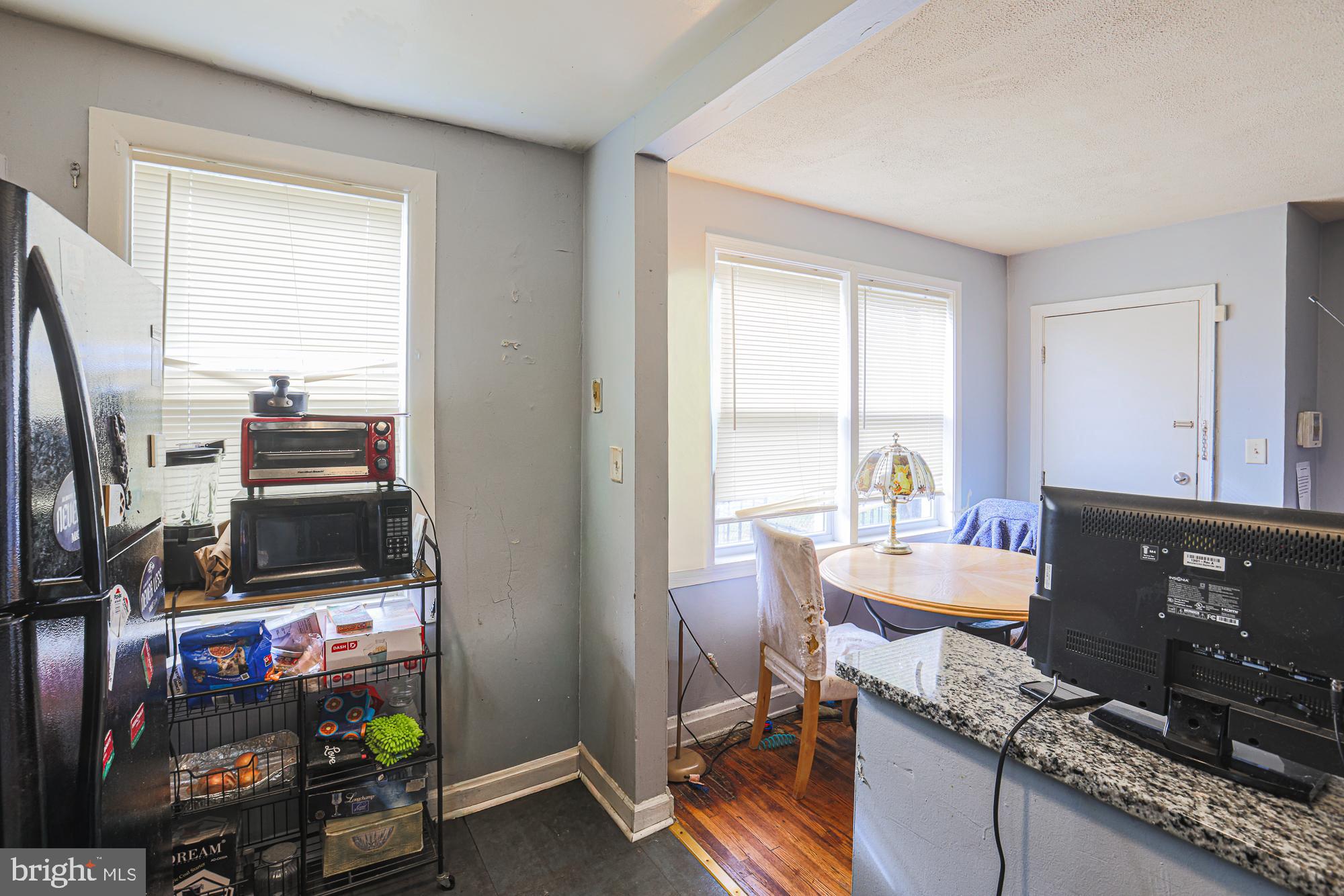 1422 DARTMOUTH AVENUE