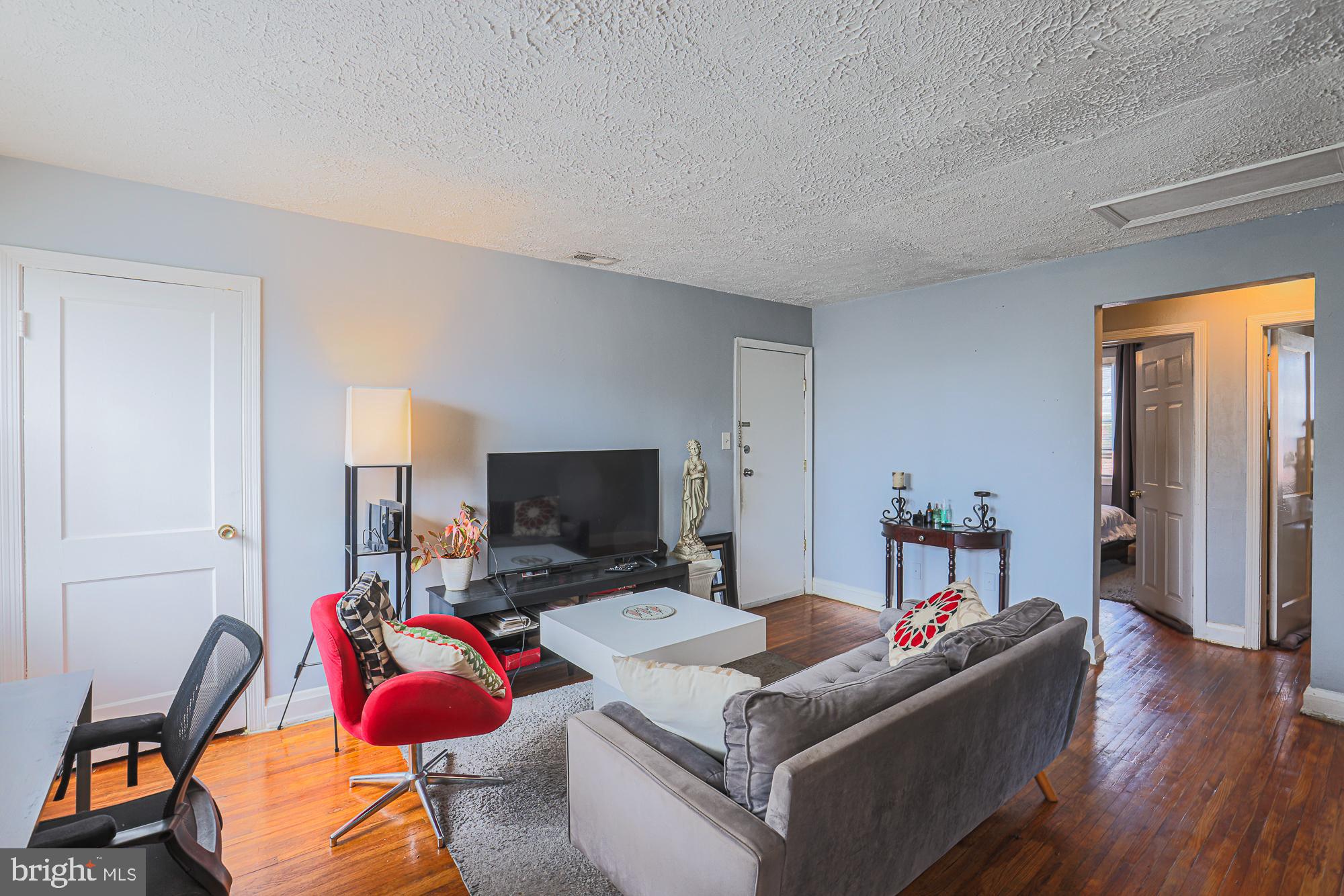 1422 DARTMOUTH AVENUE