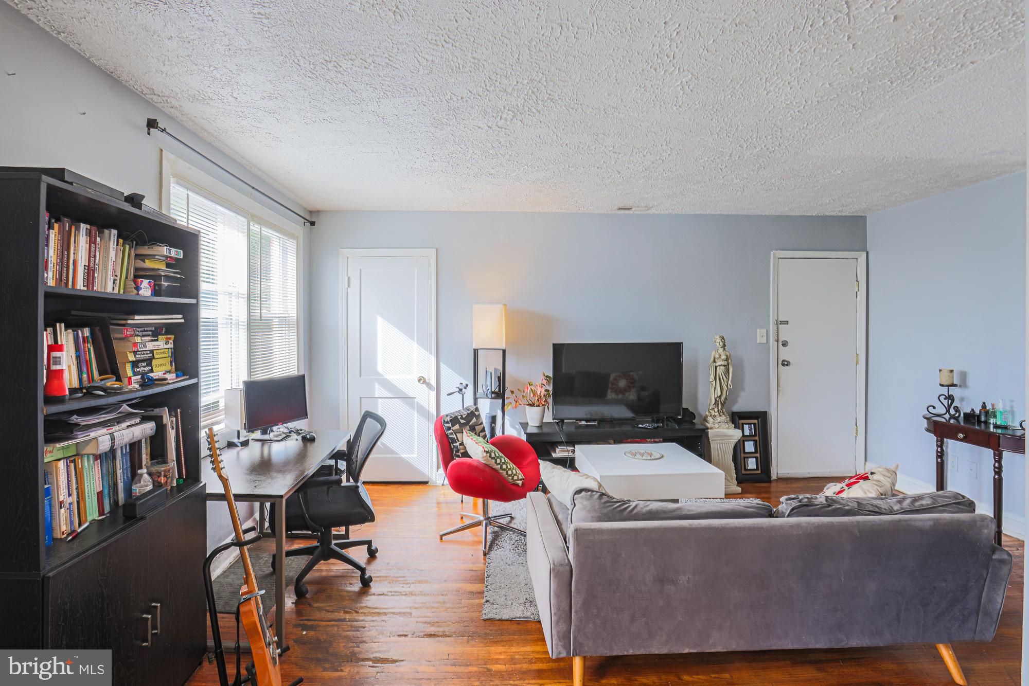 1422 DARTMOUTH AVENUE