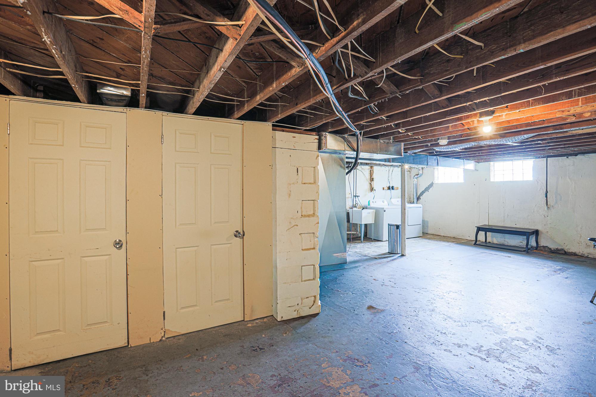 1422 DARTMOUTH AVENUE