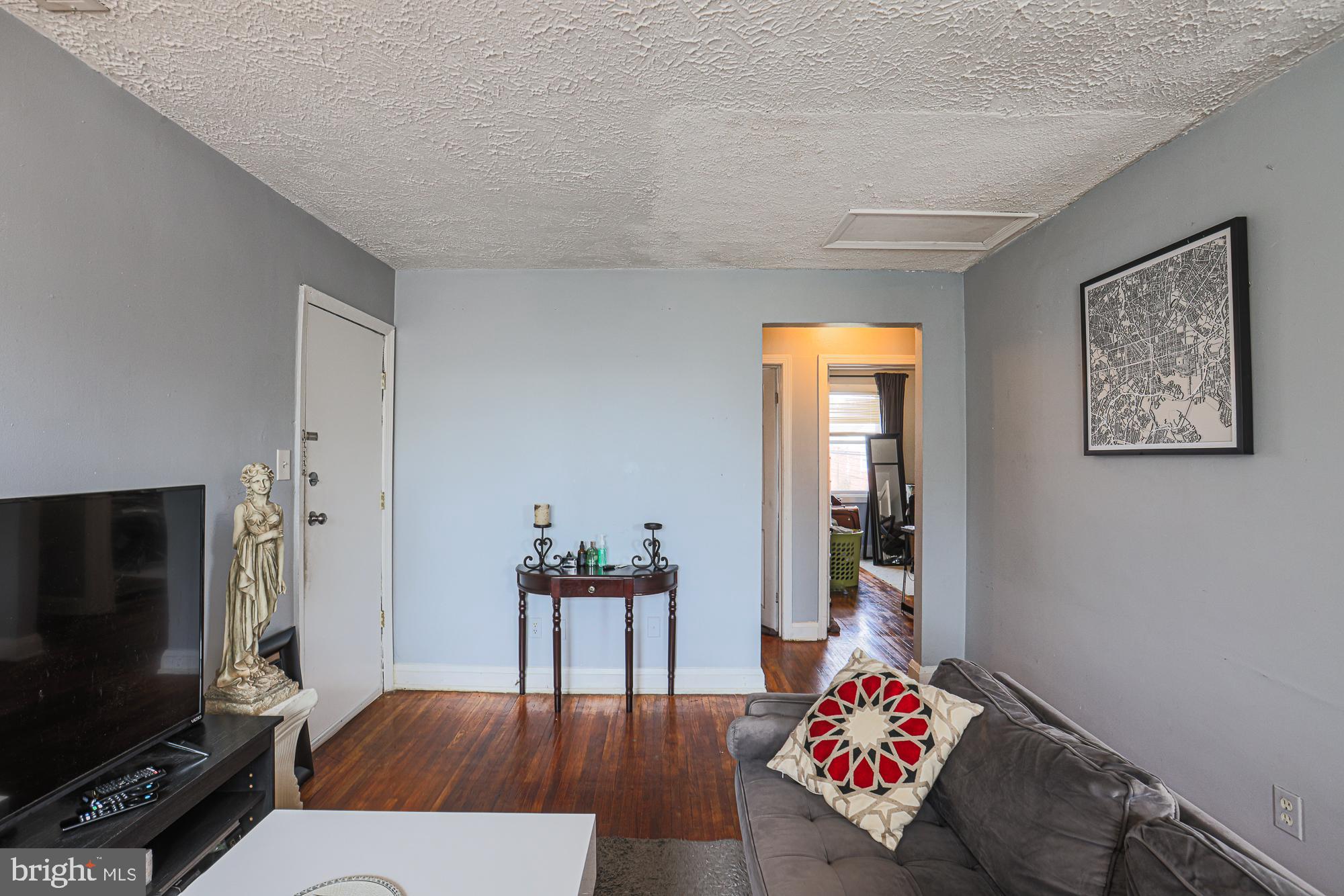 1422 DARTMOUTH AVENUE