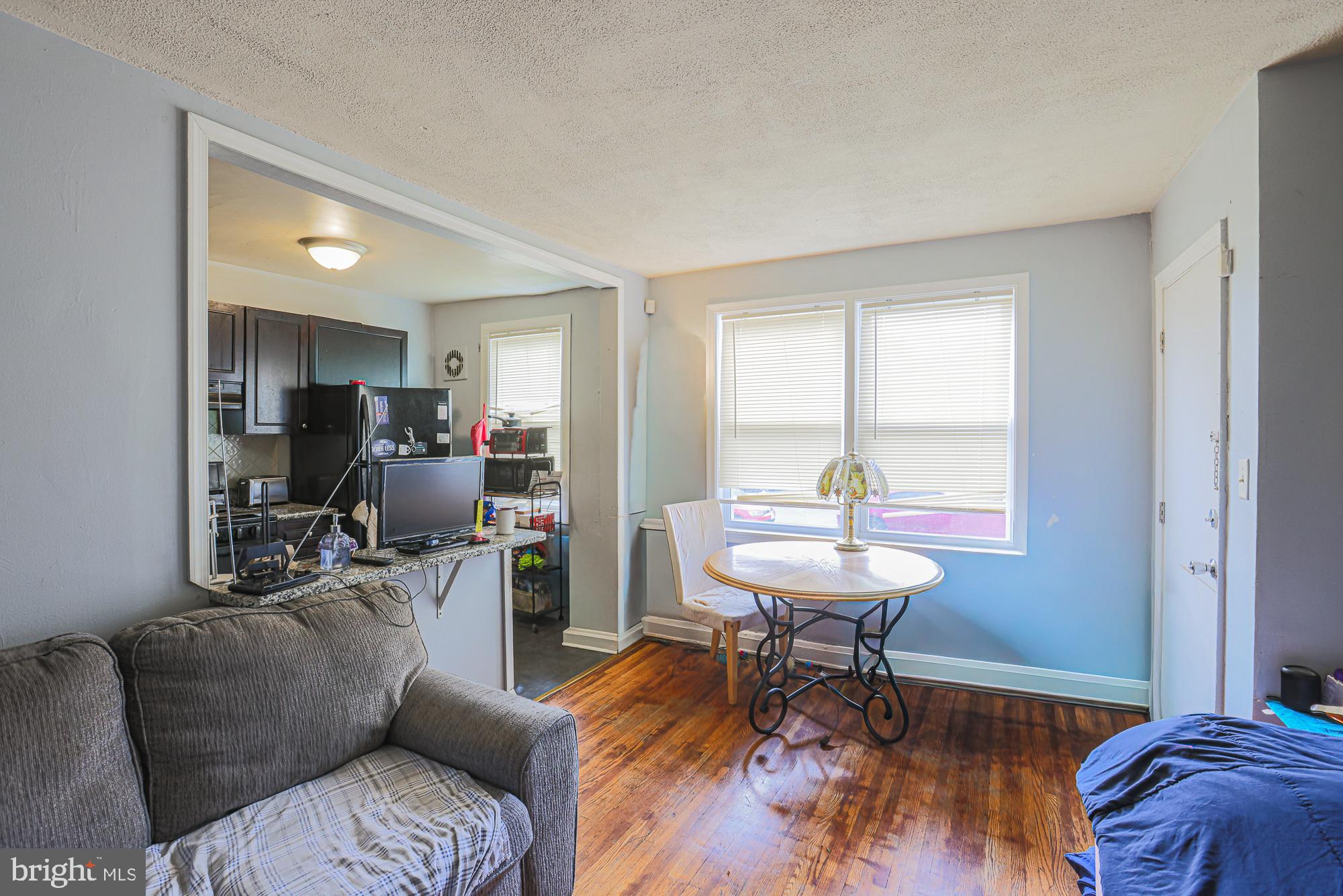 1422 DARTMOUTH AVENUE