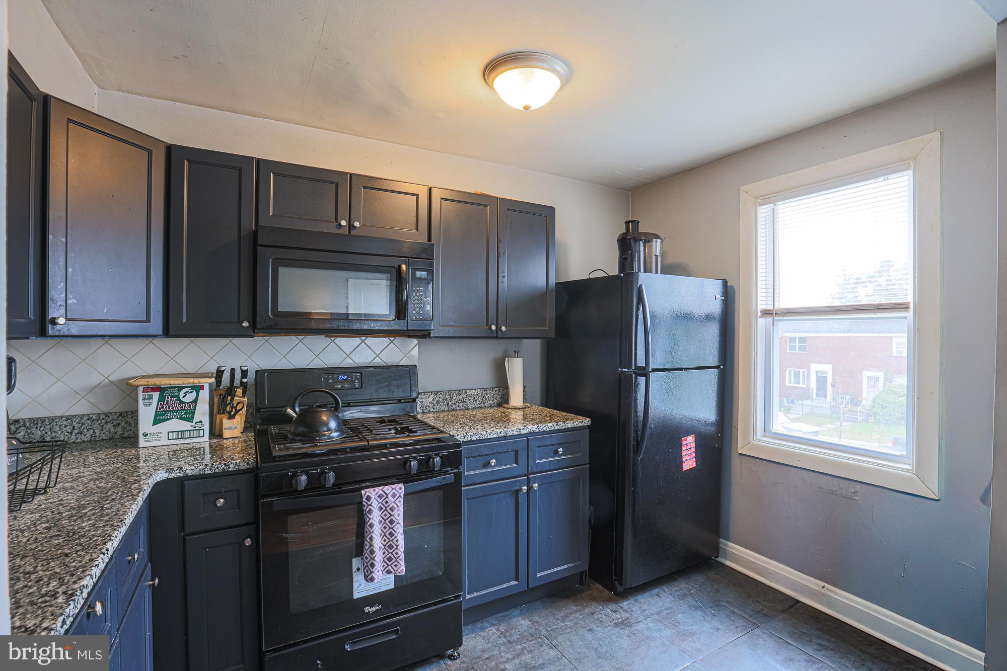 1422 DARTMOUTH AVENUE