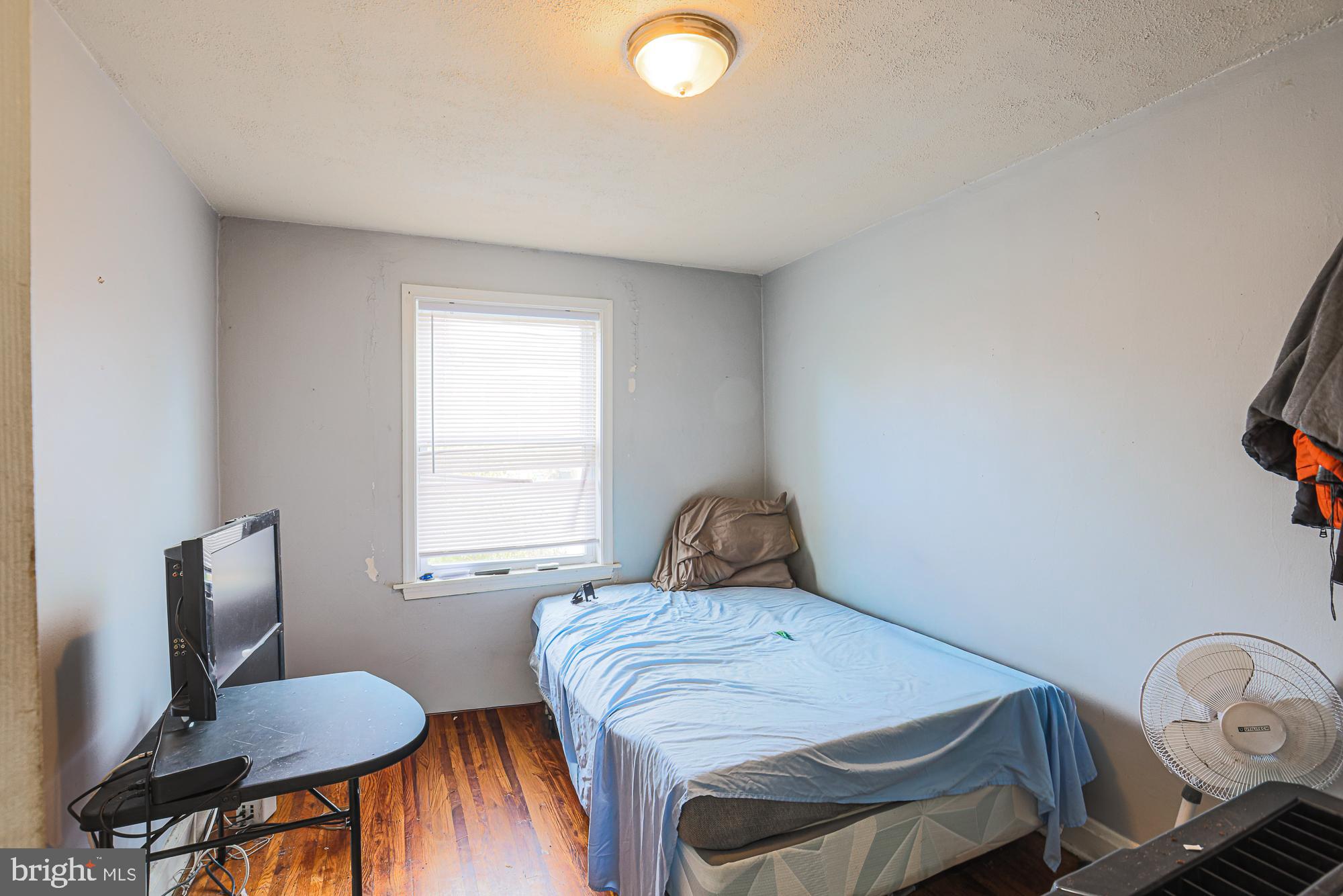 1422 DARTMOUTH AVENUE