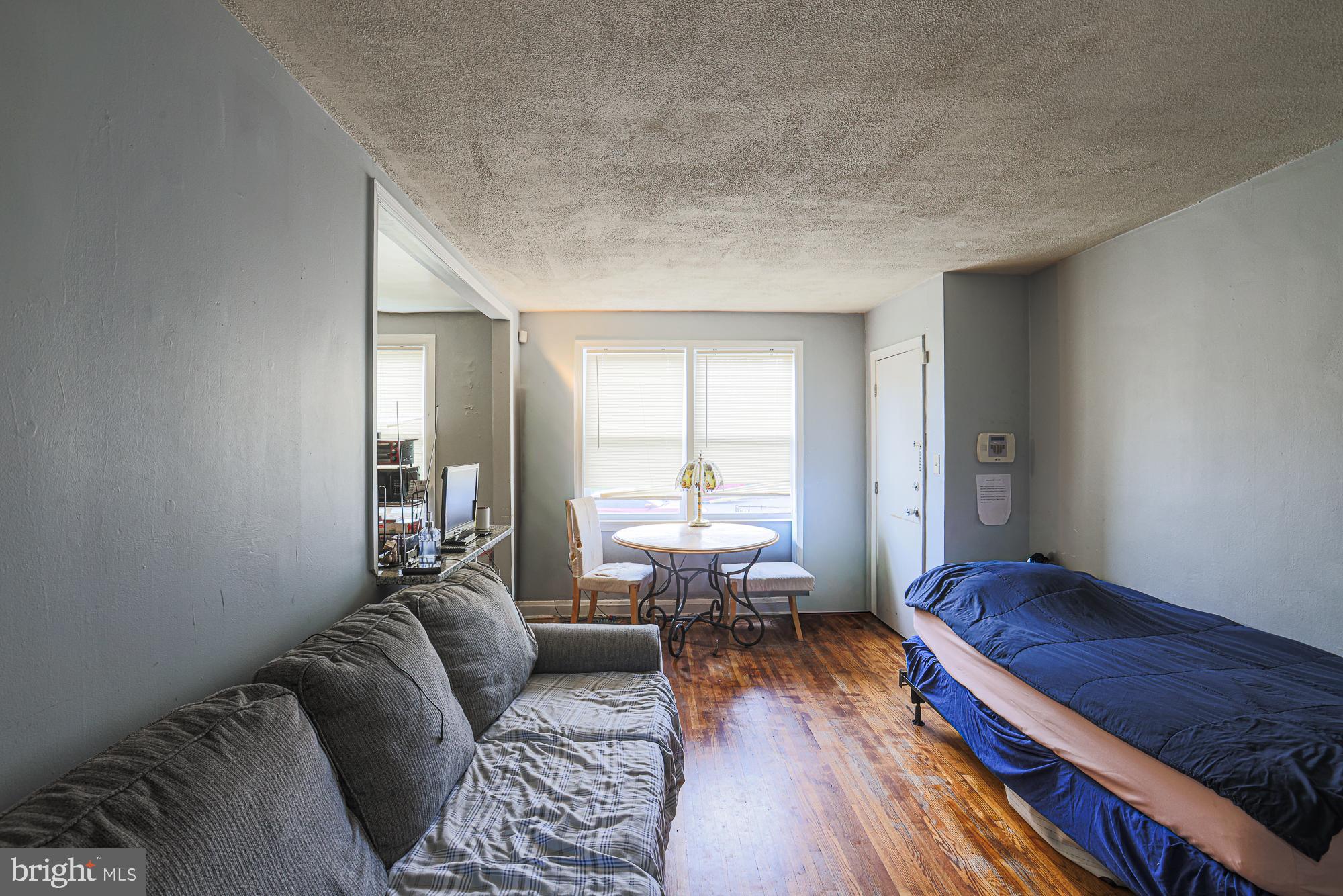 1422 DARTMOUTH AVENUE