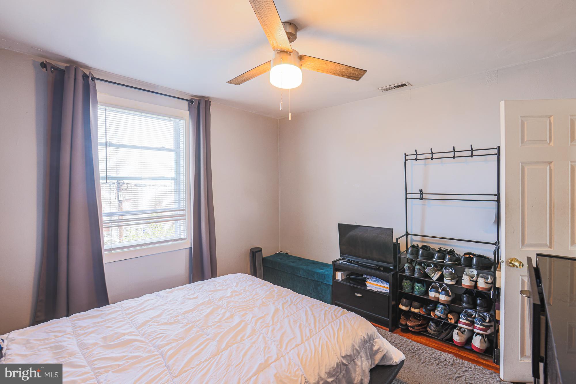 1422 DARTMOUTH AVENUE