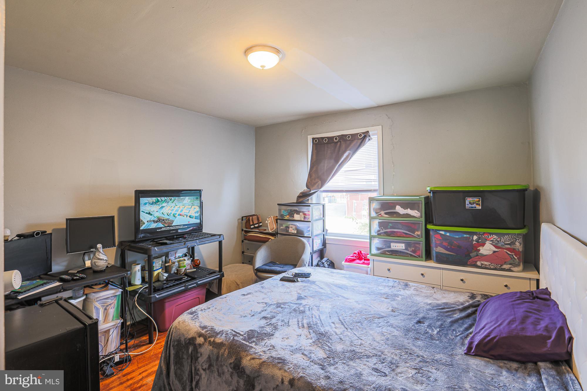 1422 DARTMOUTH AVENUE