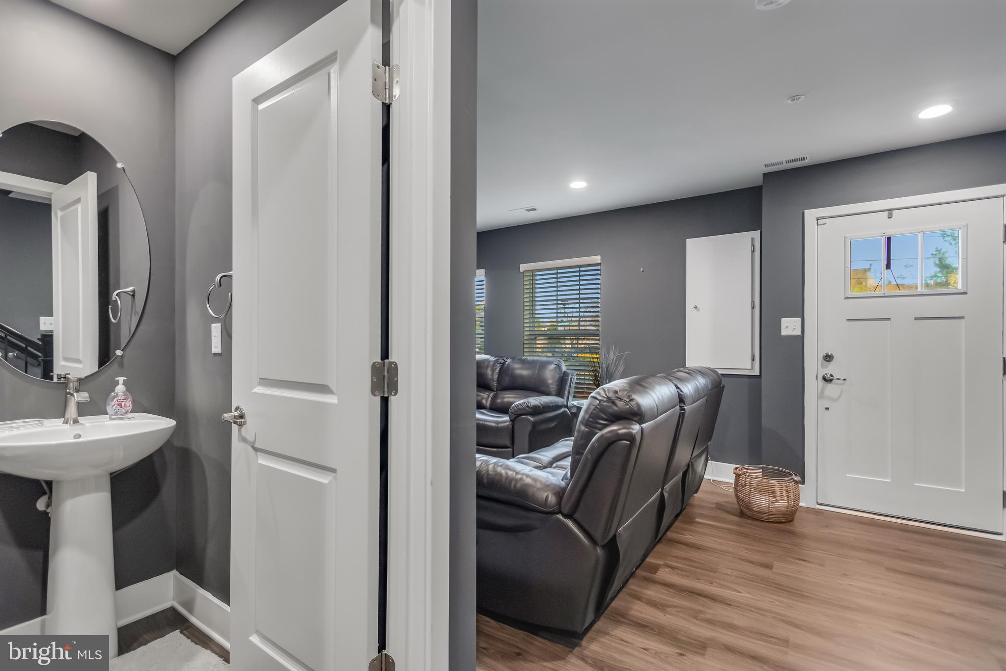 7806 JOHNNYCAKE ROAD