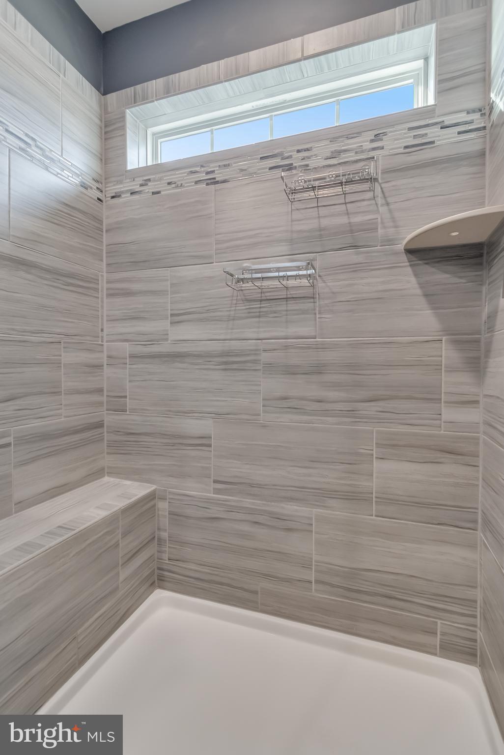 7806 JOHNNYCAKE ROAD