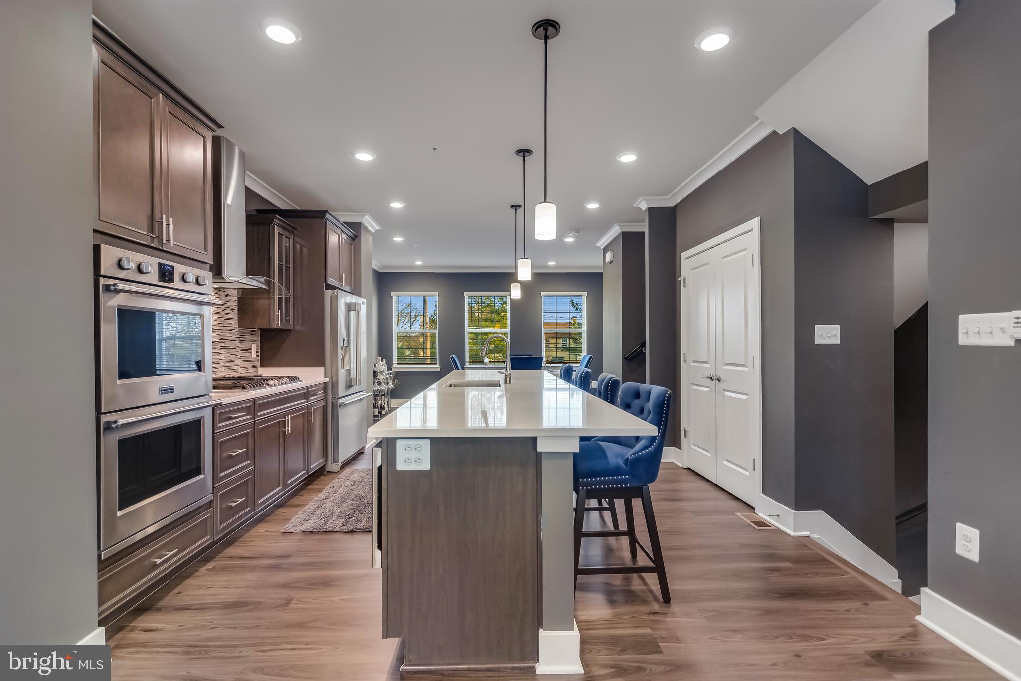 7806 JOHNNYCAKE ROAD