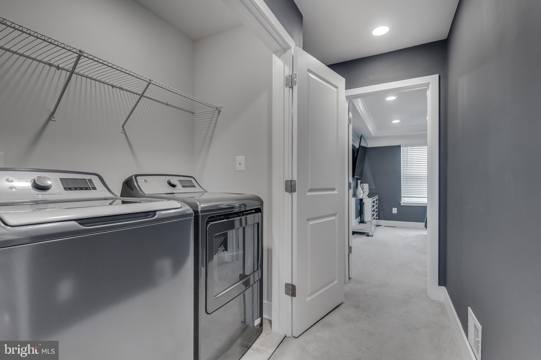 7806 JOHNNYCAKE ROAD