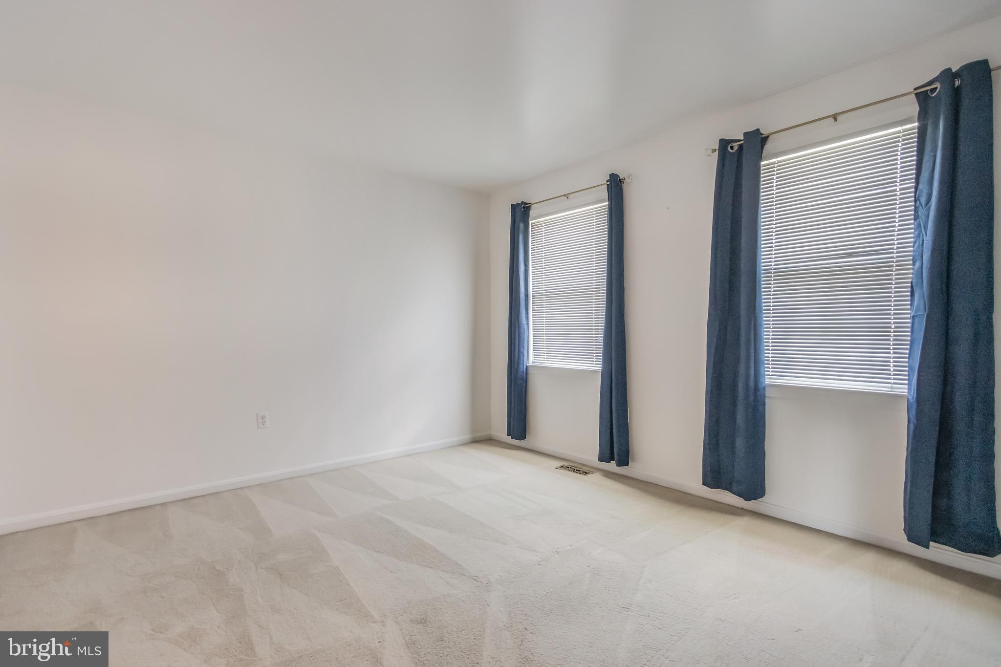 1305 Greenmont Dr