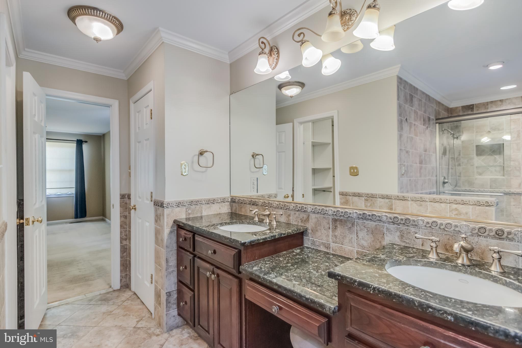 1305 Greenmont Dr