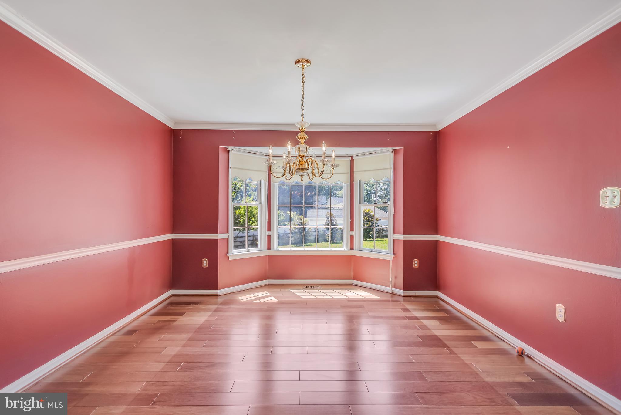 1305 Greenmont Dr