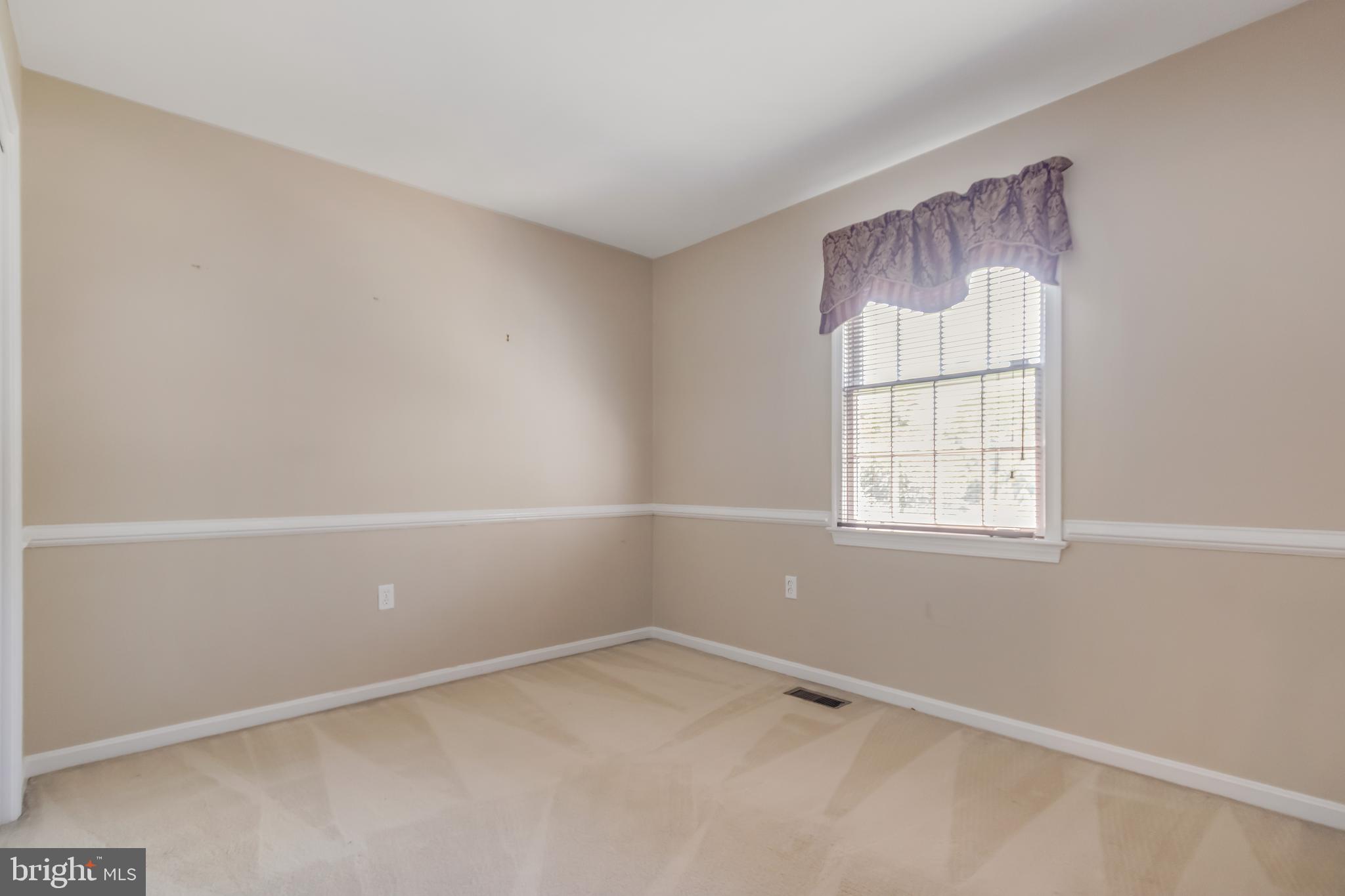 1305 Greenmont Dr