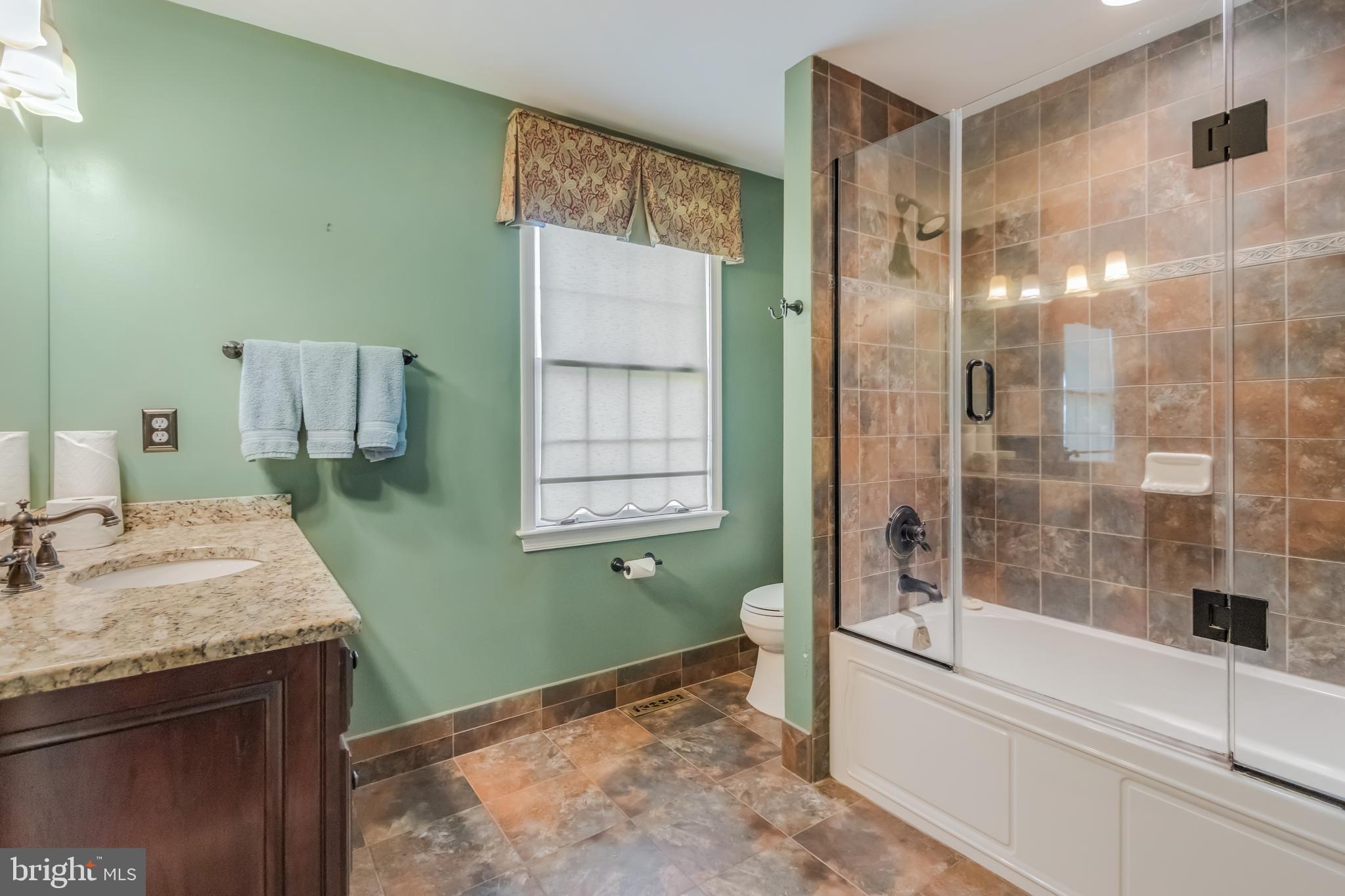 1305 Greenmont Dr