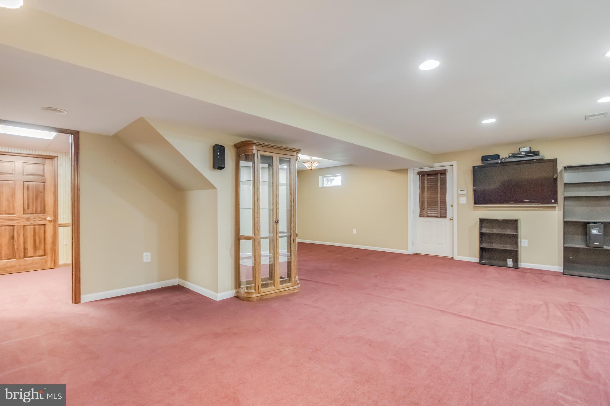 1305 Greenmont Dr
