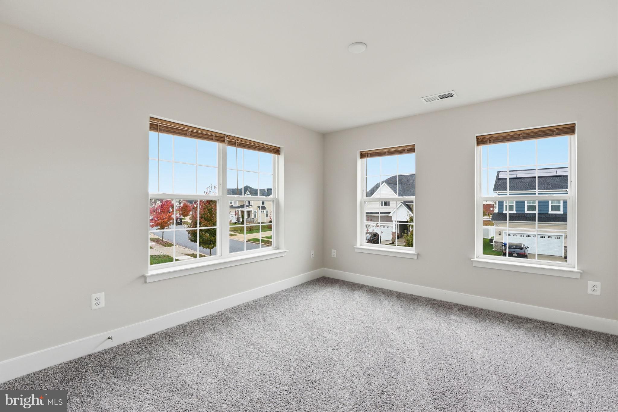 4564 SHAKESPEARE CIRCLE