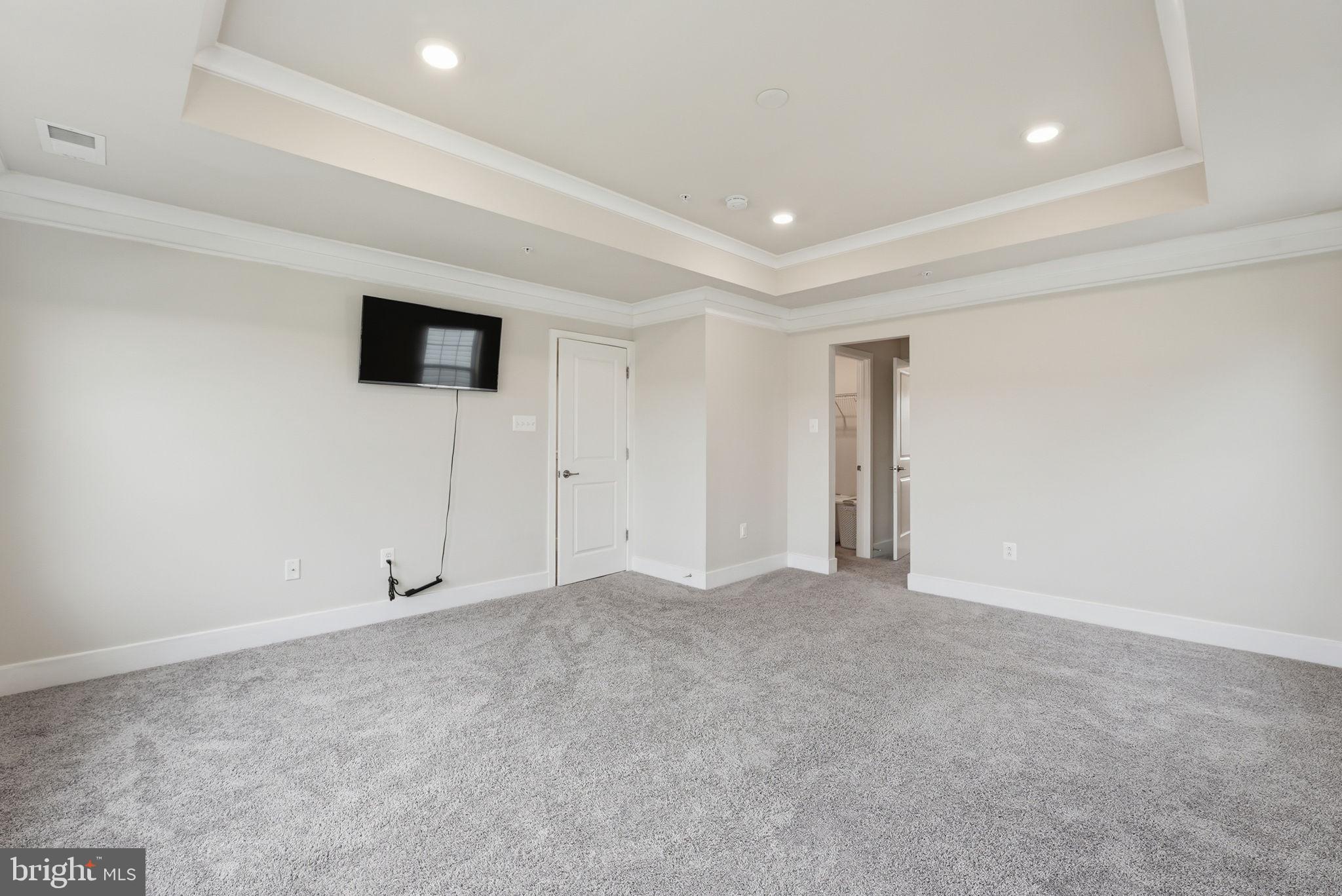 4564 SHAKESPEARE CIRCLE