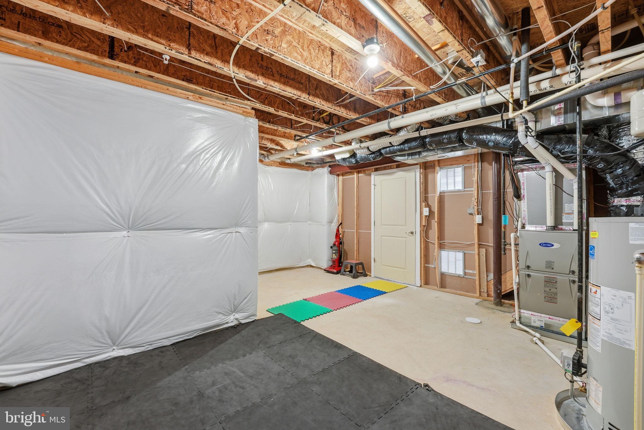 4564 SHAKESPEARE CIRCLE